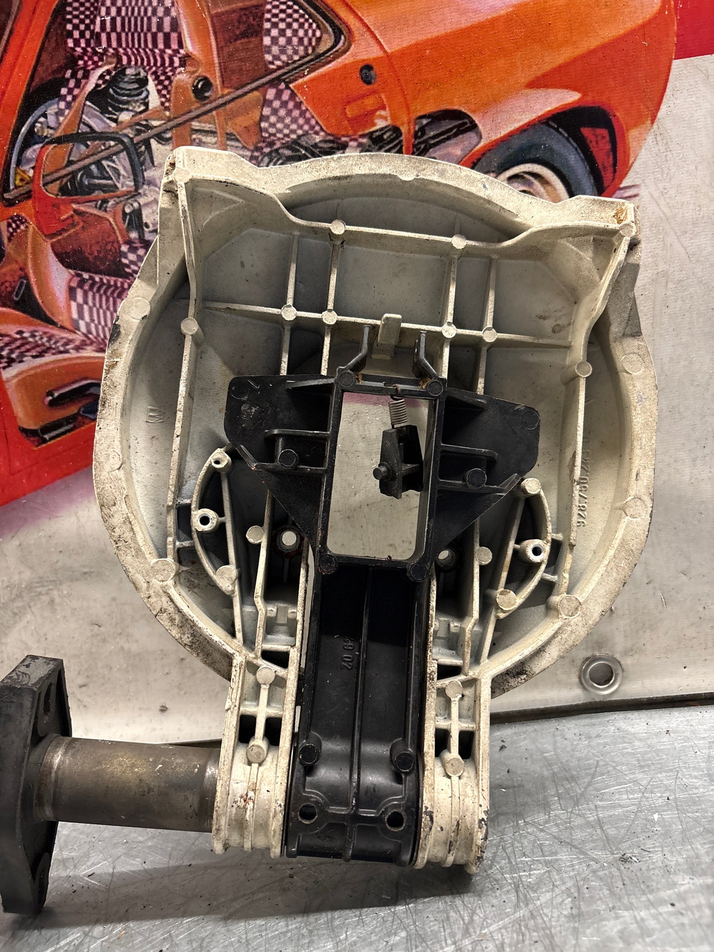 Porsche 928 left headlight swivel frame 92875024902 92875024302 used