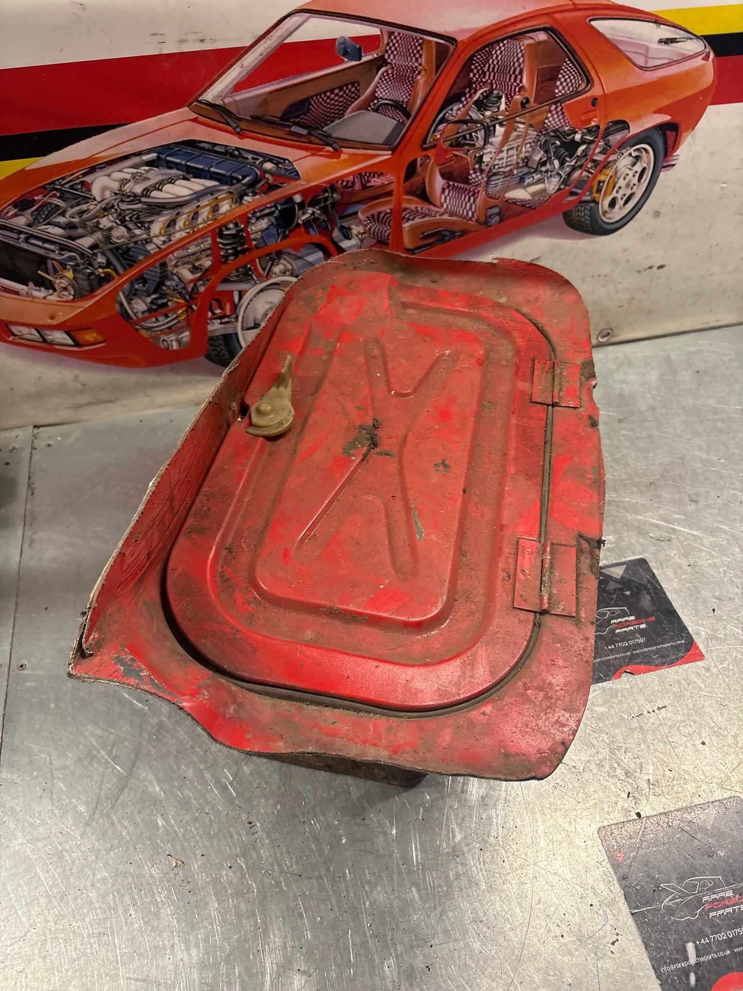 Porsche 928 Battery tray cut, 92850180502 used