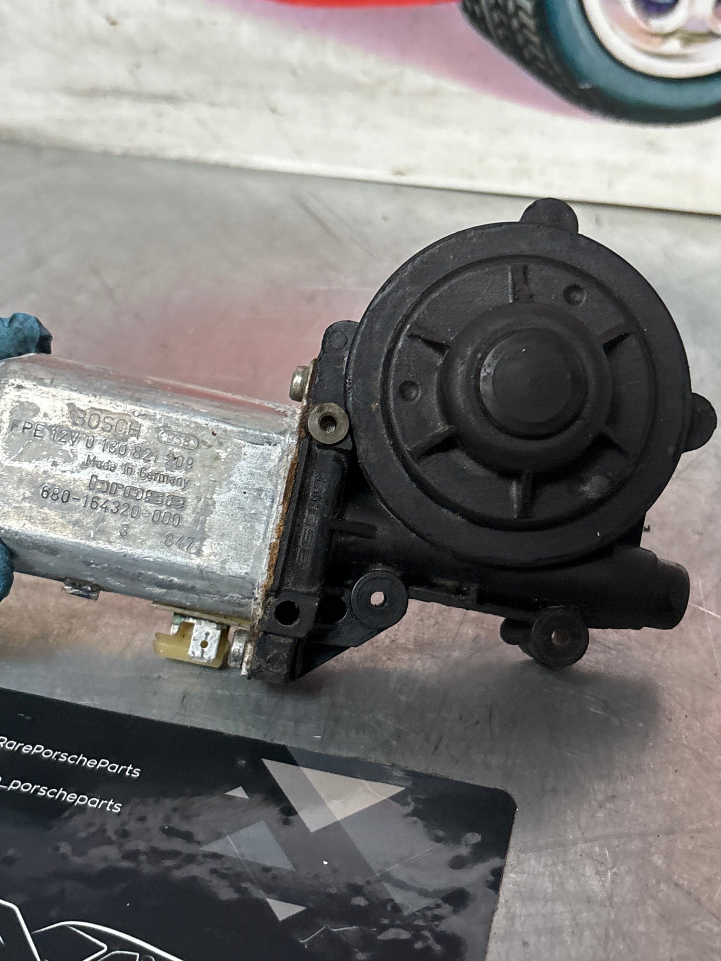 Porsche 911 964 right window motor, used 0130821209