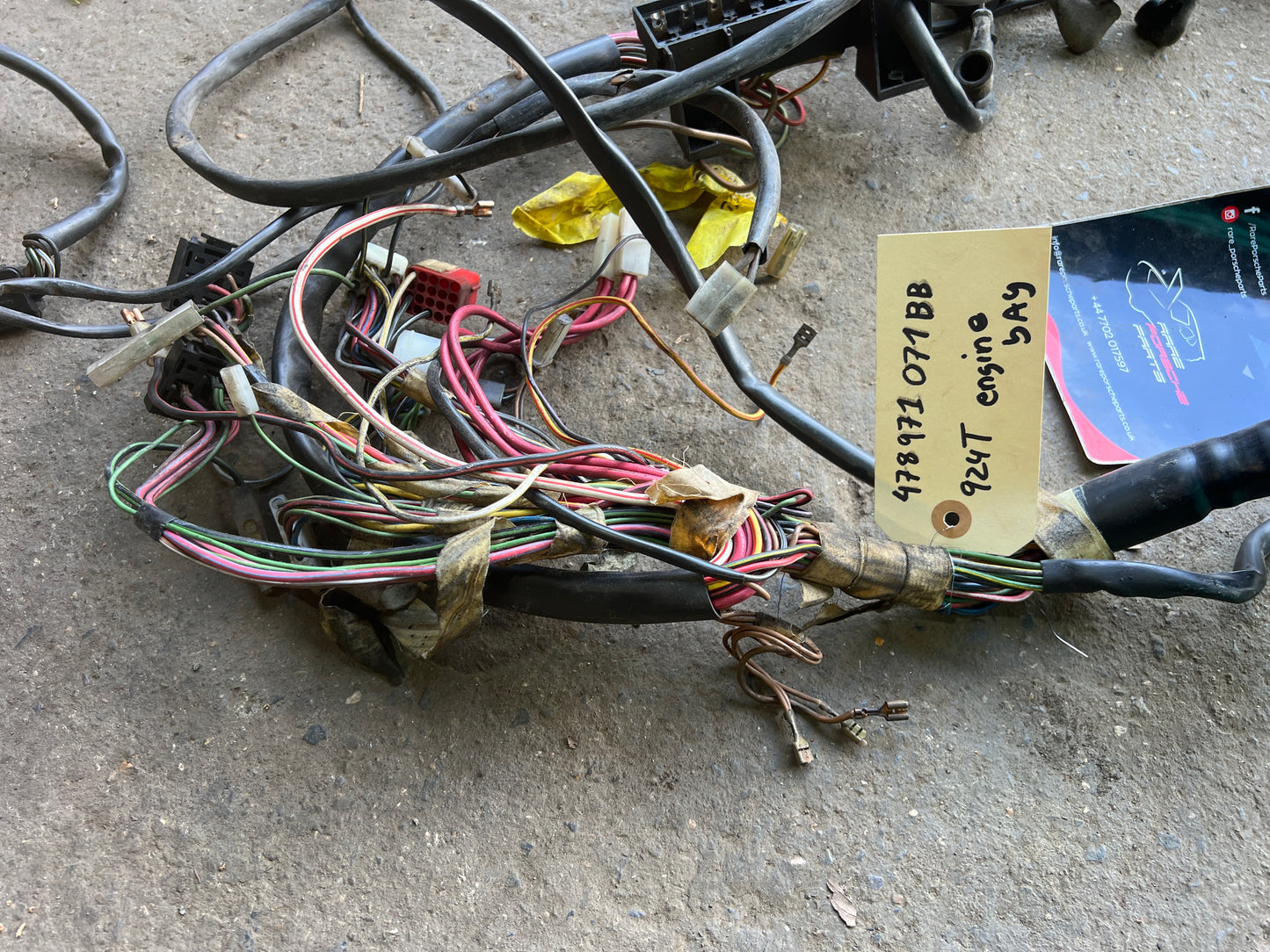 Porsche 924 Turbo S2 1981 engine bay wiring loom 478971071BB