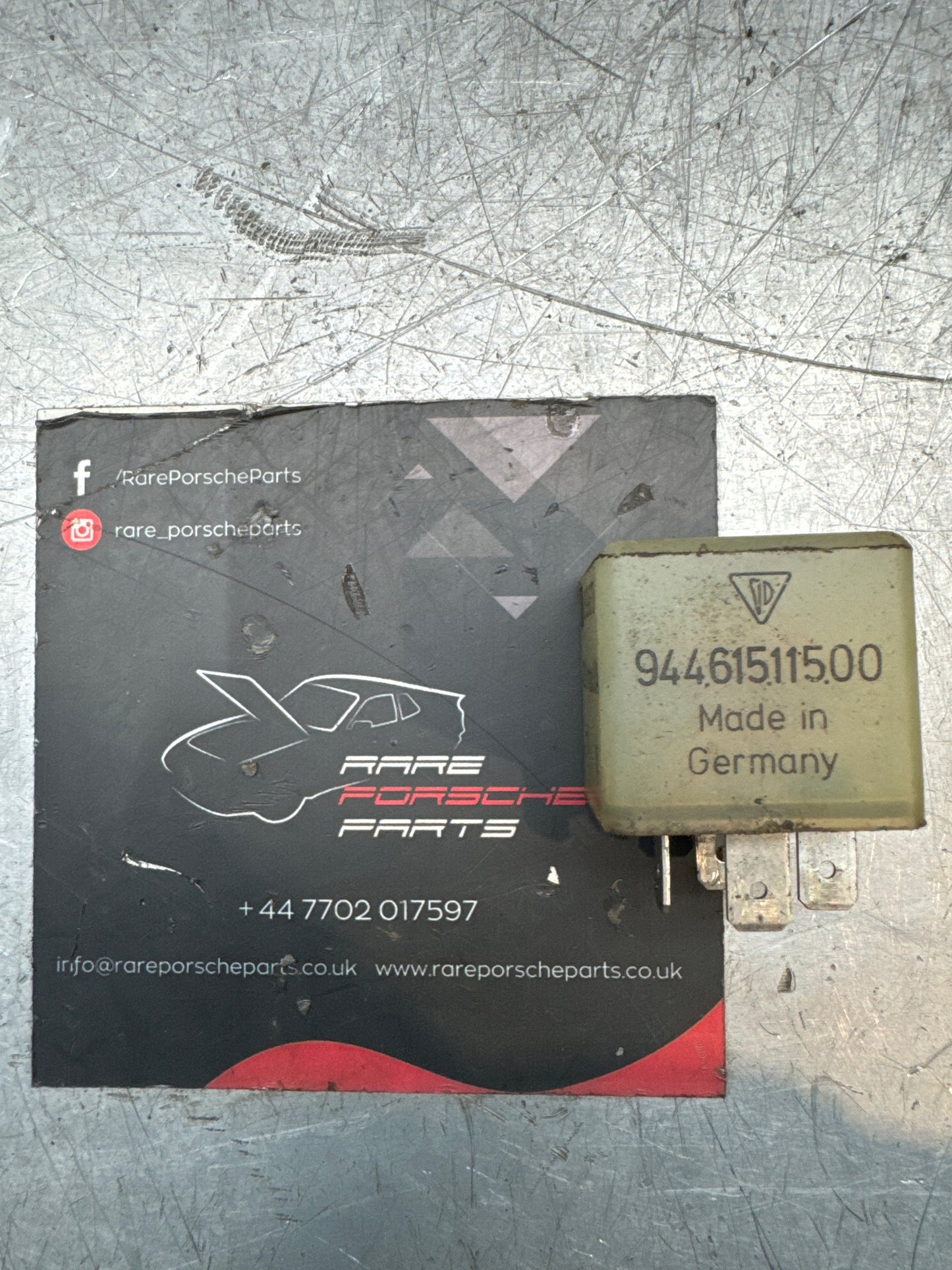 Porsche 944 relay used 94461511500