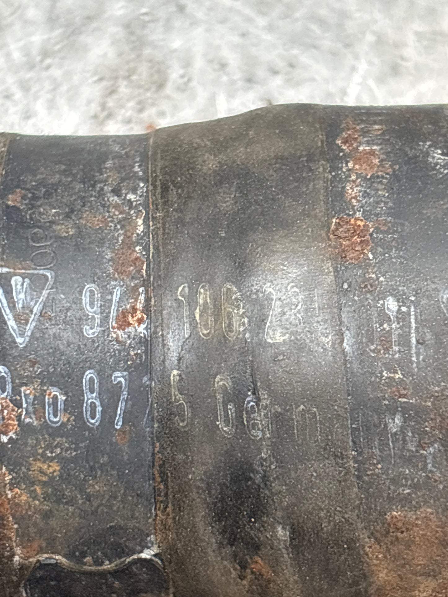 Porsche 944 S S2 radiator hose on the engine cooling pipe 94410623501, used