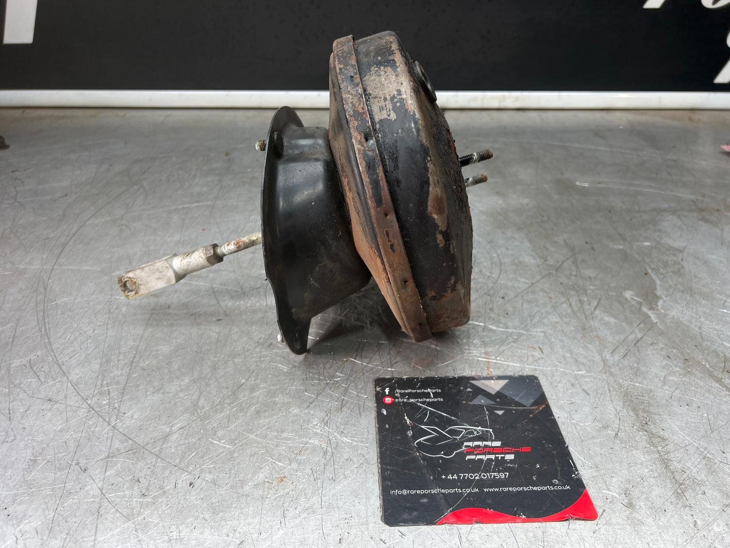 Porsche 944 brake booster, used 95135502703