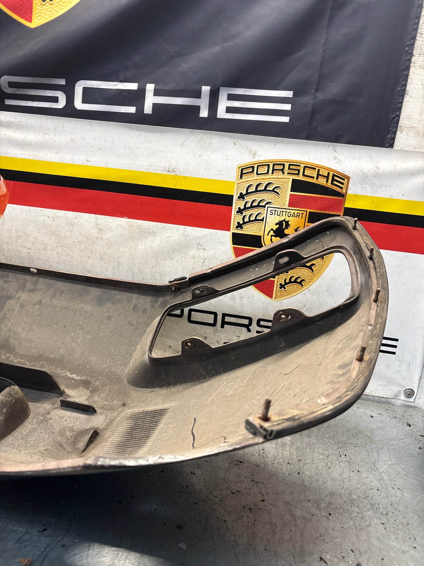 Porsche 928S rear bumper, used 92850502303 / 474181