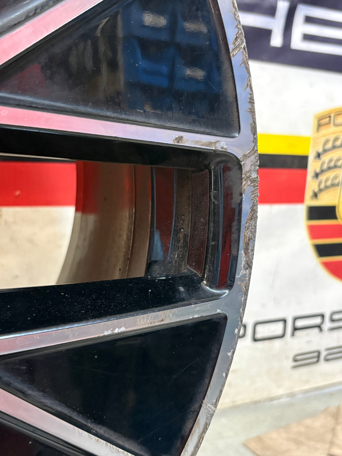 Porsche taycan wheel, spares or repair 9J1601025J