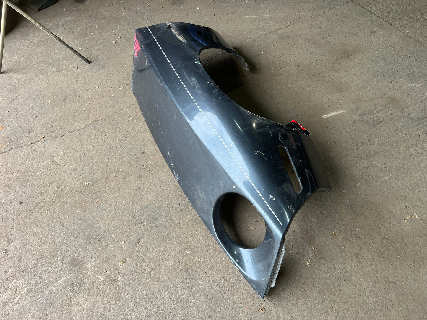 Porsche 928 -87 front left wing, 92850301103 used