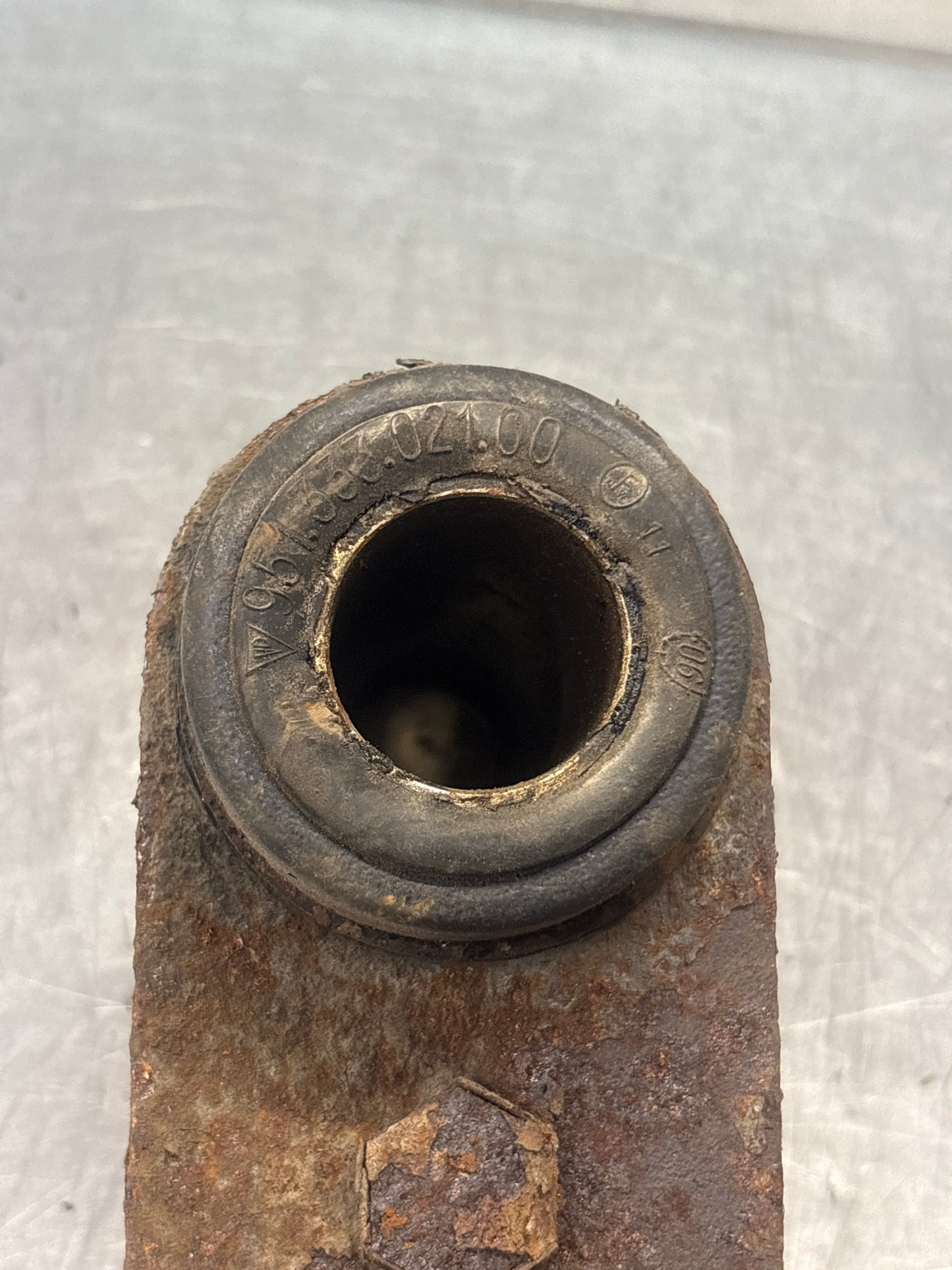 Porsche 944 85.5- / 924S 86-88 trailing arm, used 95133302100