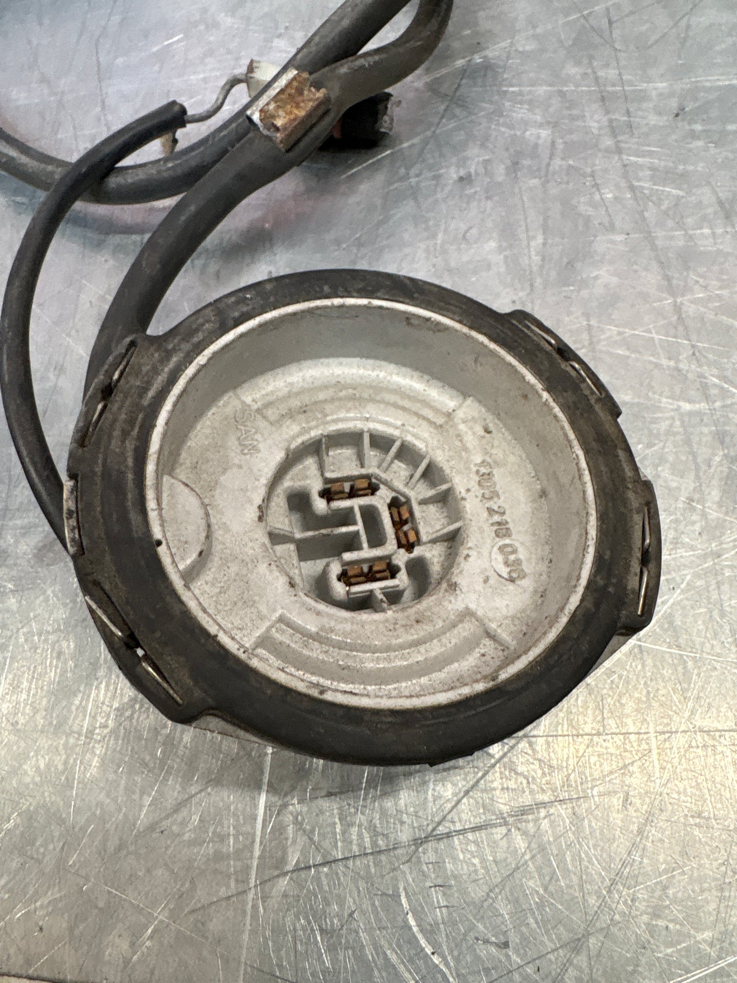 Porsche 968 headlight connector cap, used 1305216036 / 94461293501