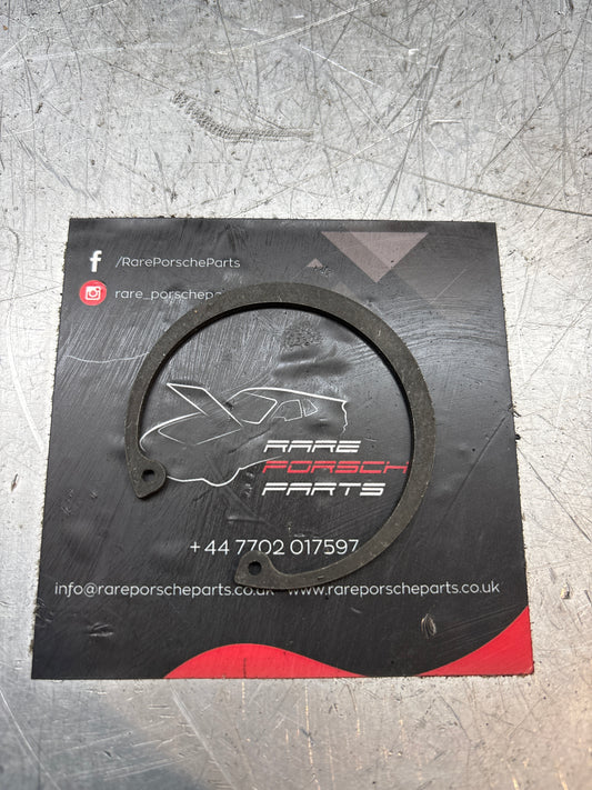 Porsche 924S / 944 / 968 circlip for water thermostat 90004202501