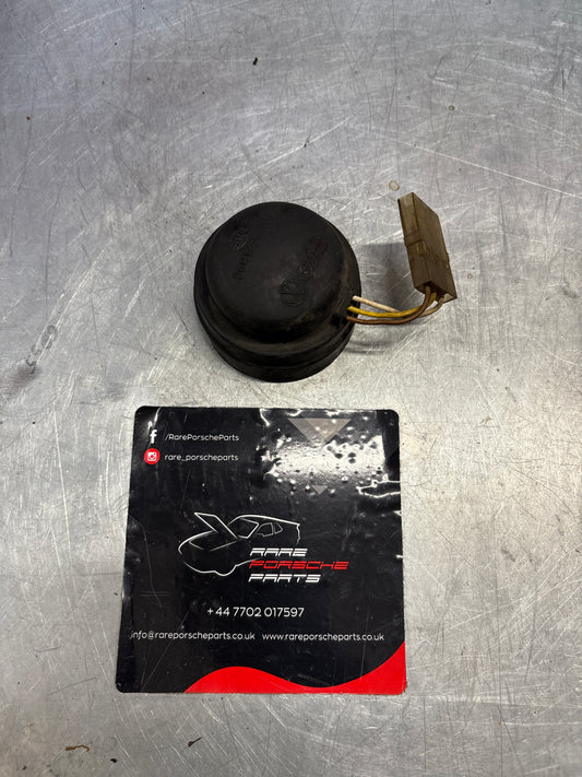 Porsche 924 944 early Copertura in gomma per lampadina faro con cablaggio HELLA 9GH 118017-00 usato