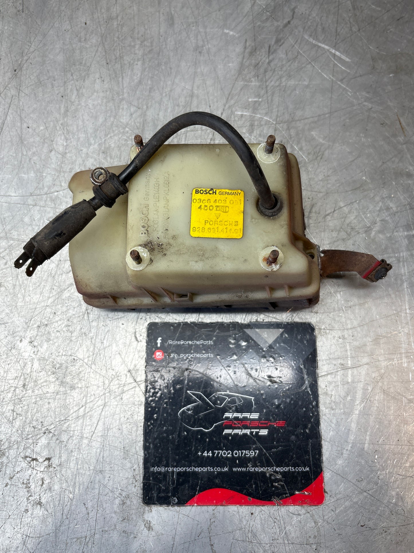 Porsche 928 Bosch headlight high beam, left, for spares or repair 0306403001 / 92863141401