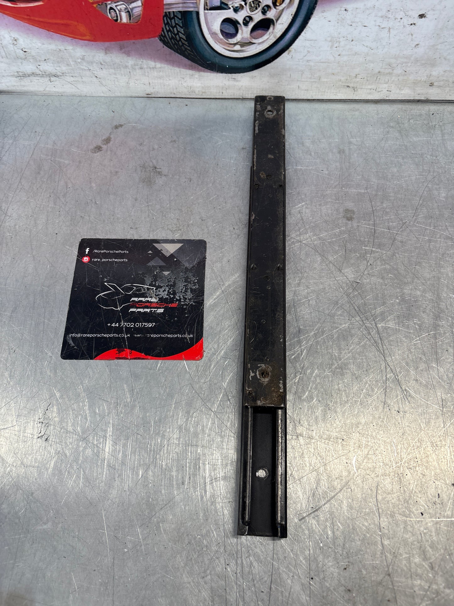 Porsche 924 944 911 seat runner 94452149100