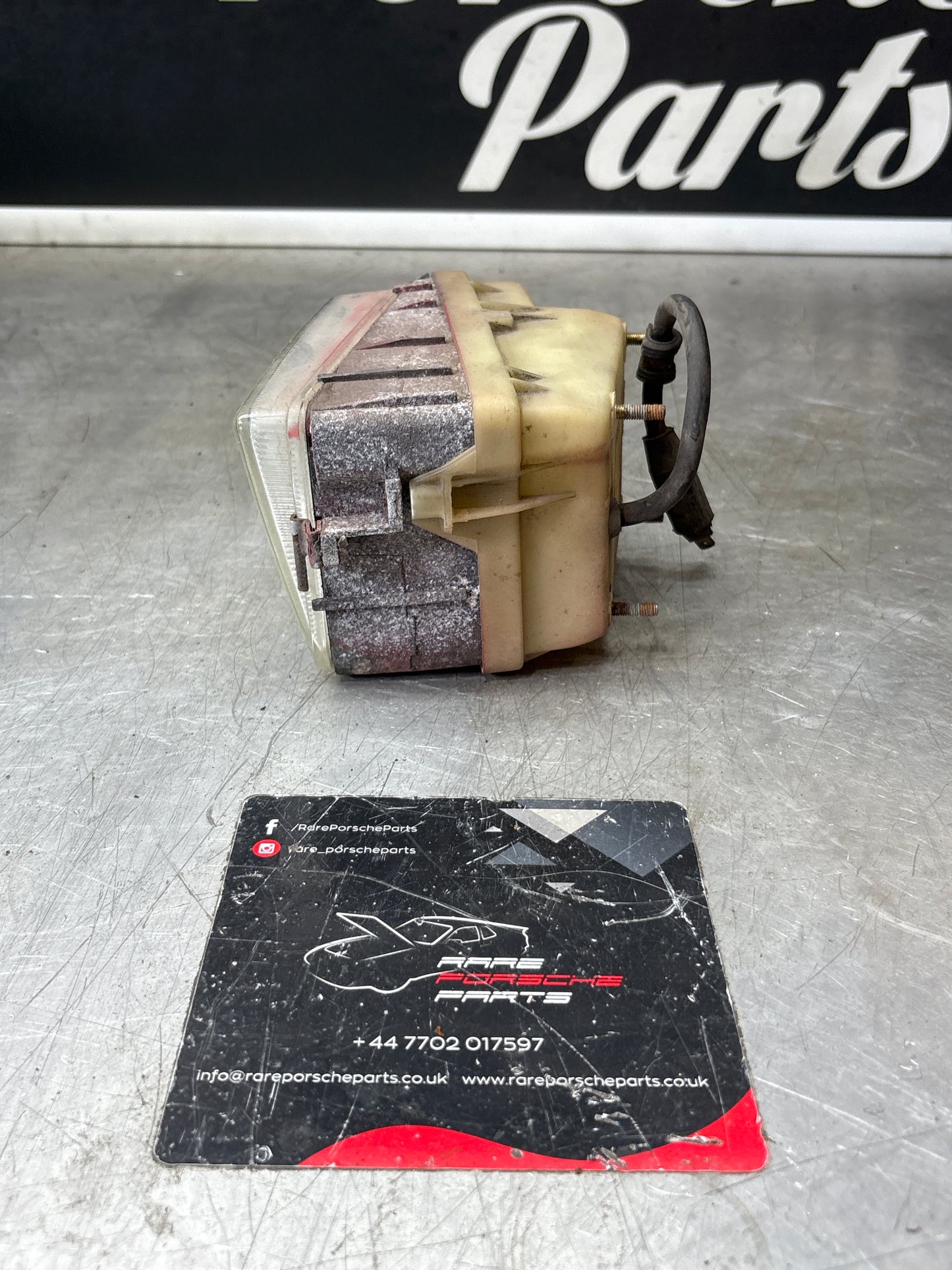 Porsche 928 Bosch headlight high beam, right 0306403002 / 92863141400