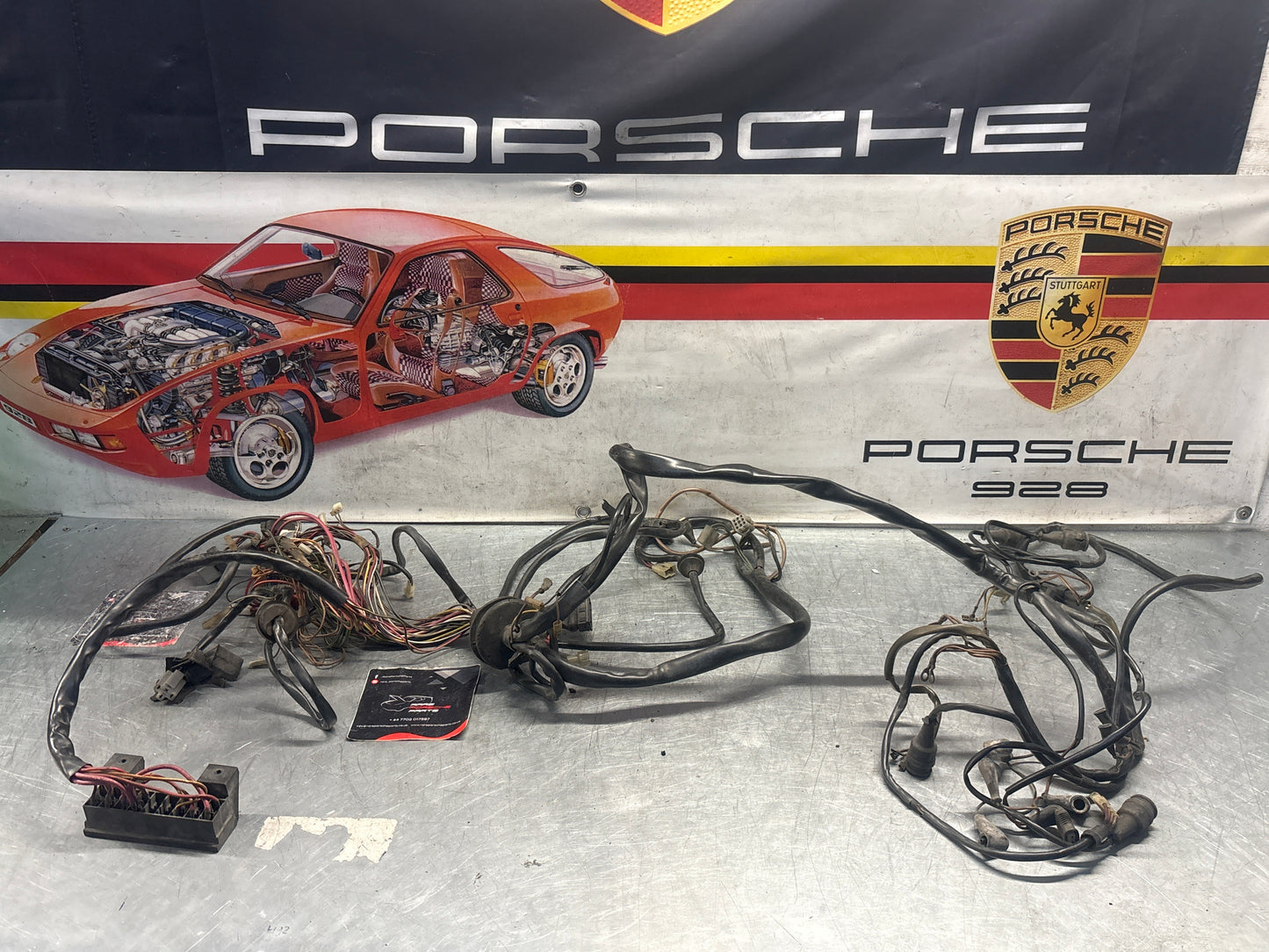 Porsche 924 Turbo / S2 / Carrera GT LHD Engine bay wiring loom without aircon, used 477971071GB