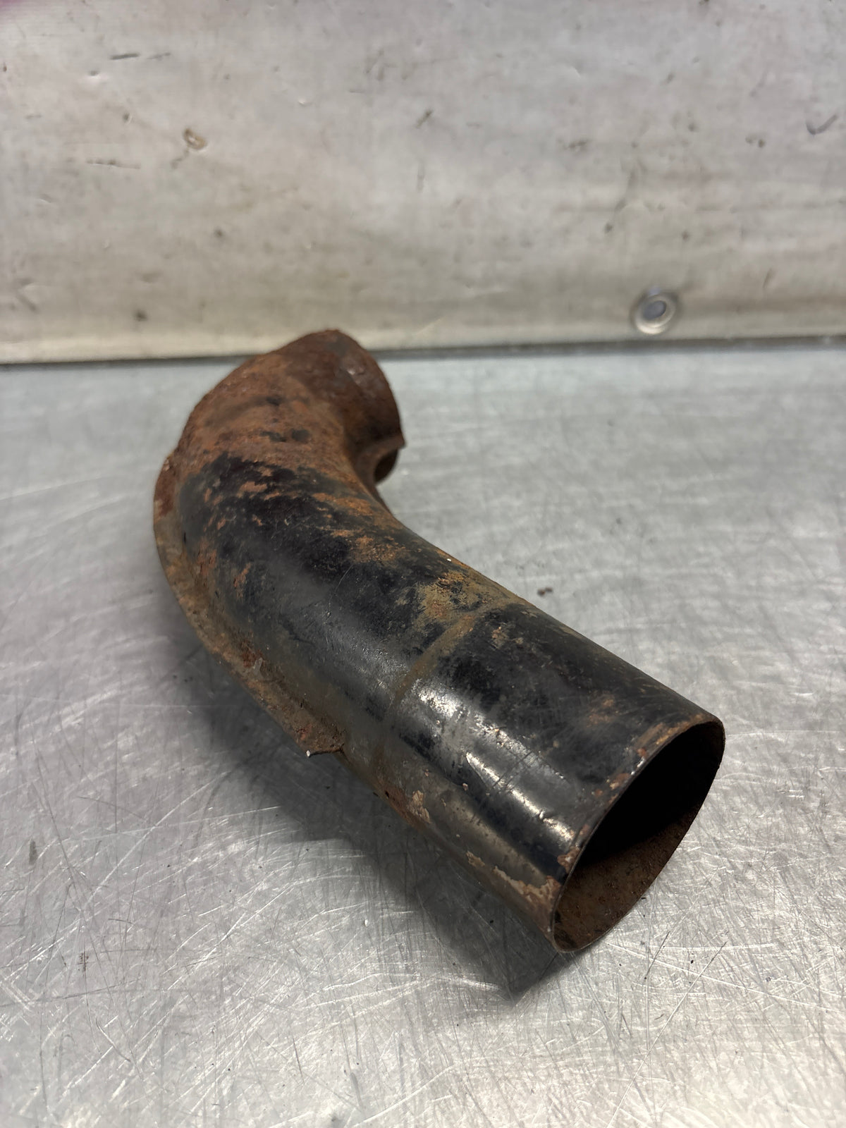 Porsche 914 left side hot air manifold, for spares or repair PCG256331GRV
