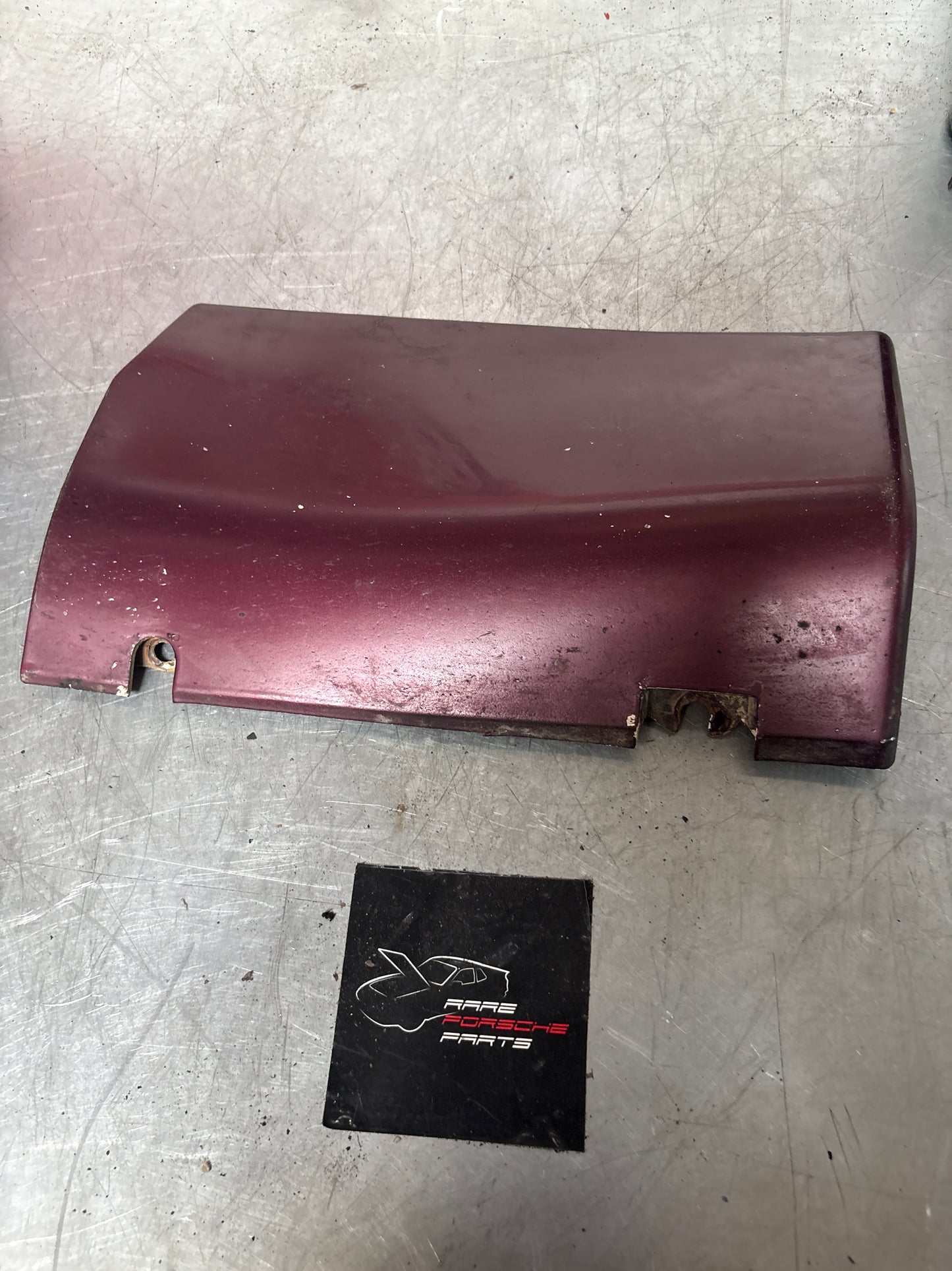 Porsche 928 right sill cover,fender, used 92855908402