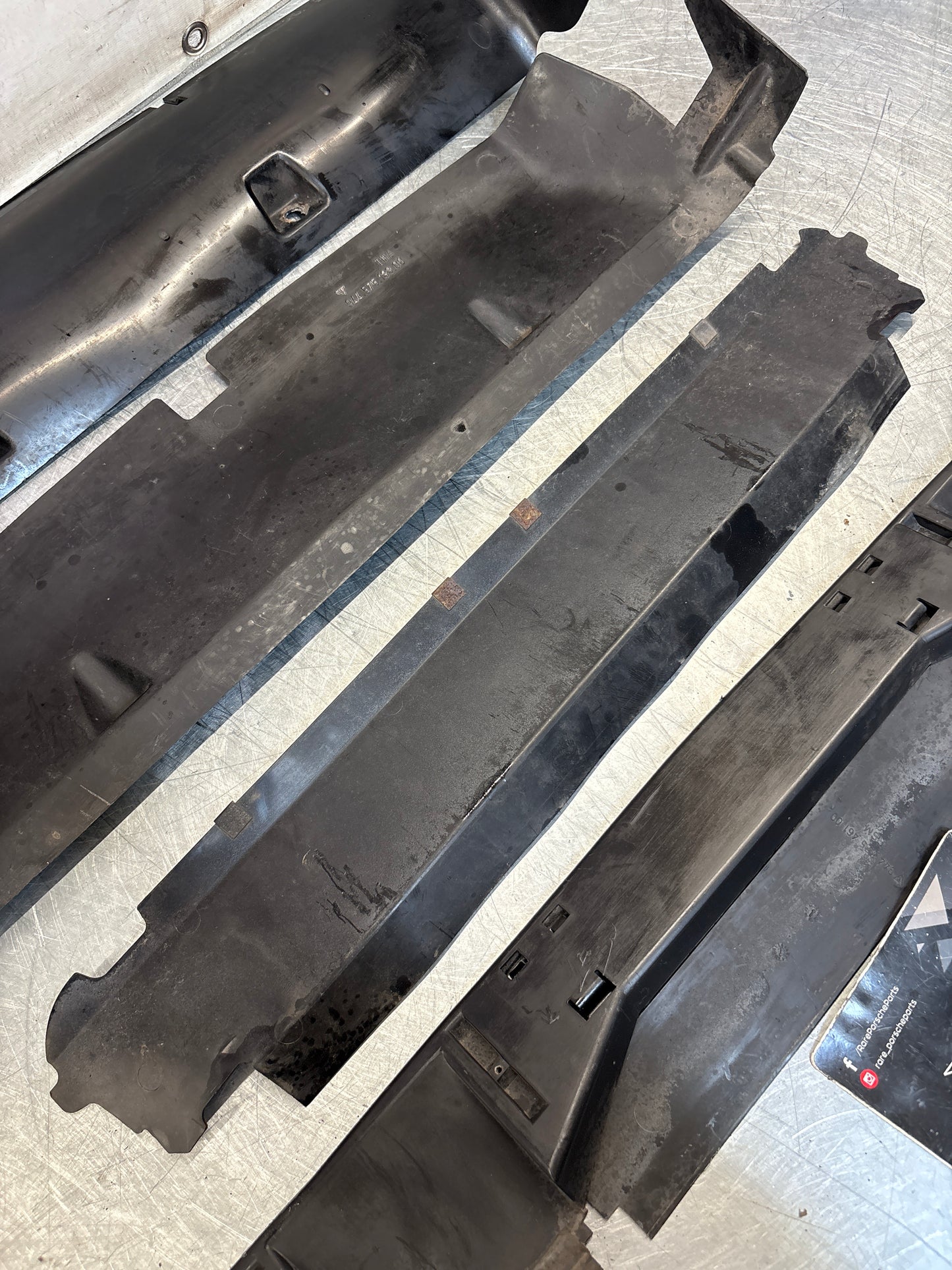 Porsche 944 S2 / turbo front air duct Kit used