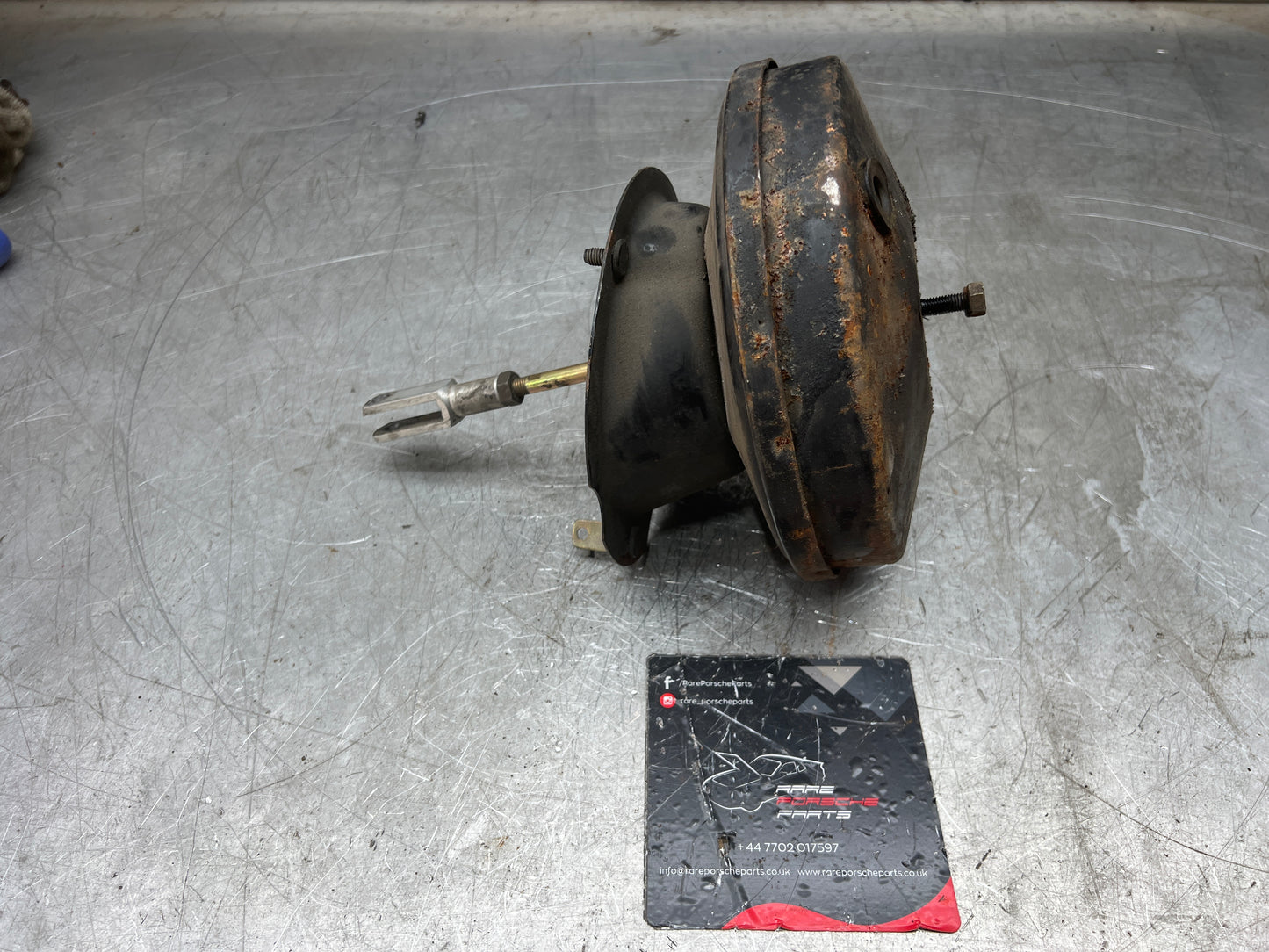 Porsche 944 brake booster, used 95135502711