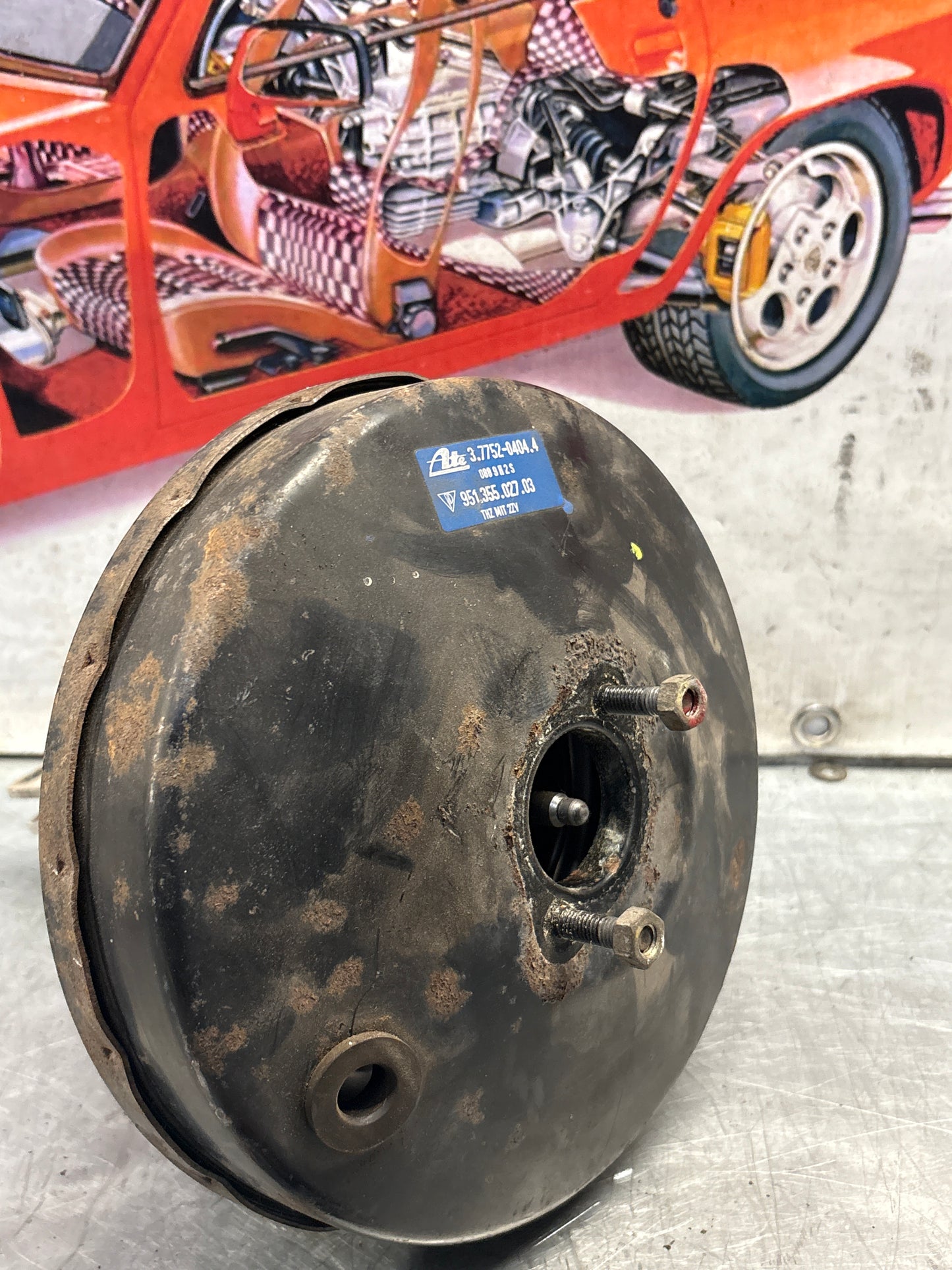 Porsche 944 brake booster, used 95135502703