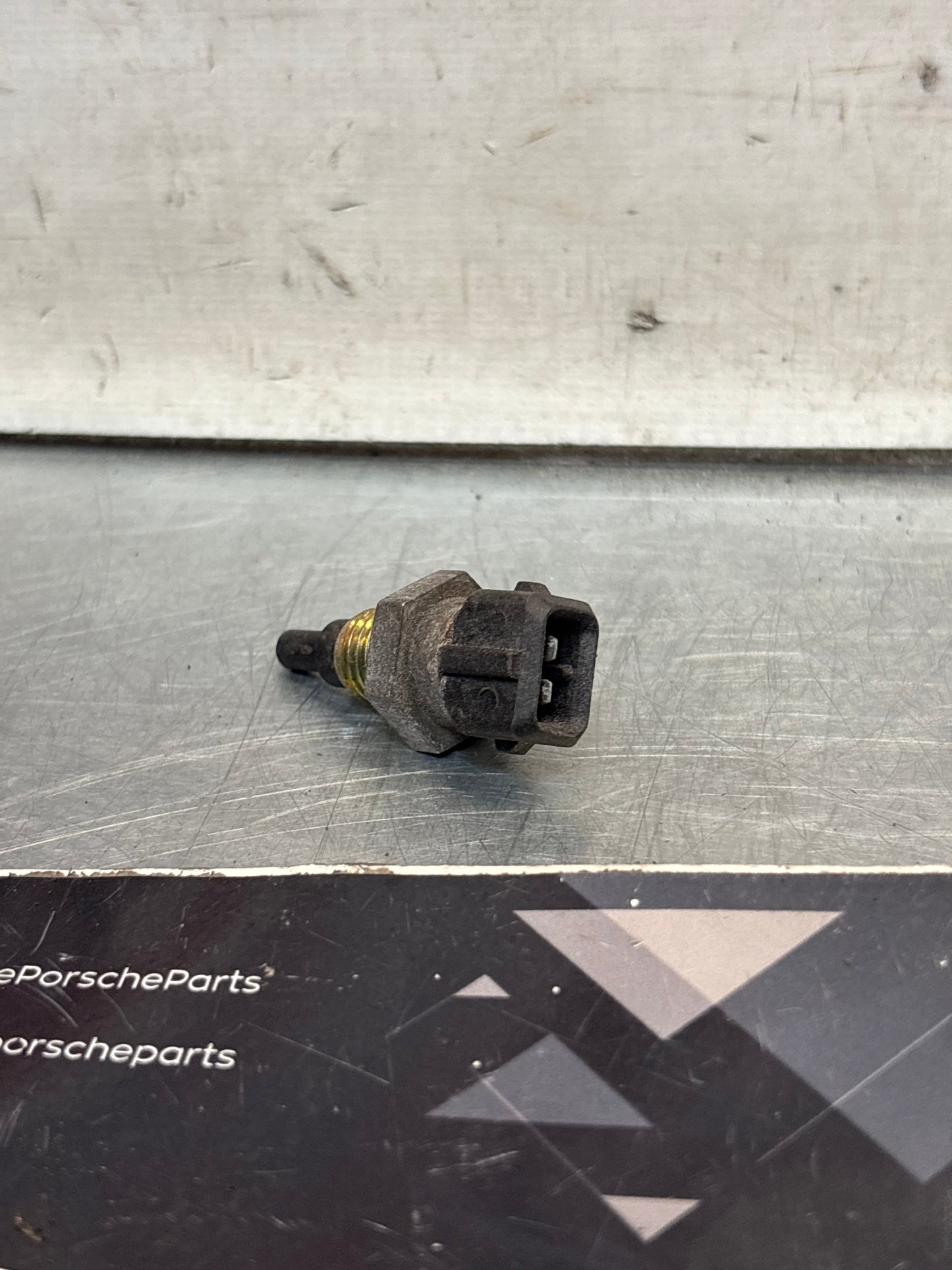 Porsche 924/944 bosch temperature sensor, used 0280130039