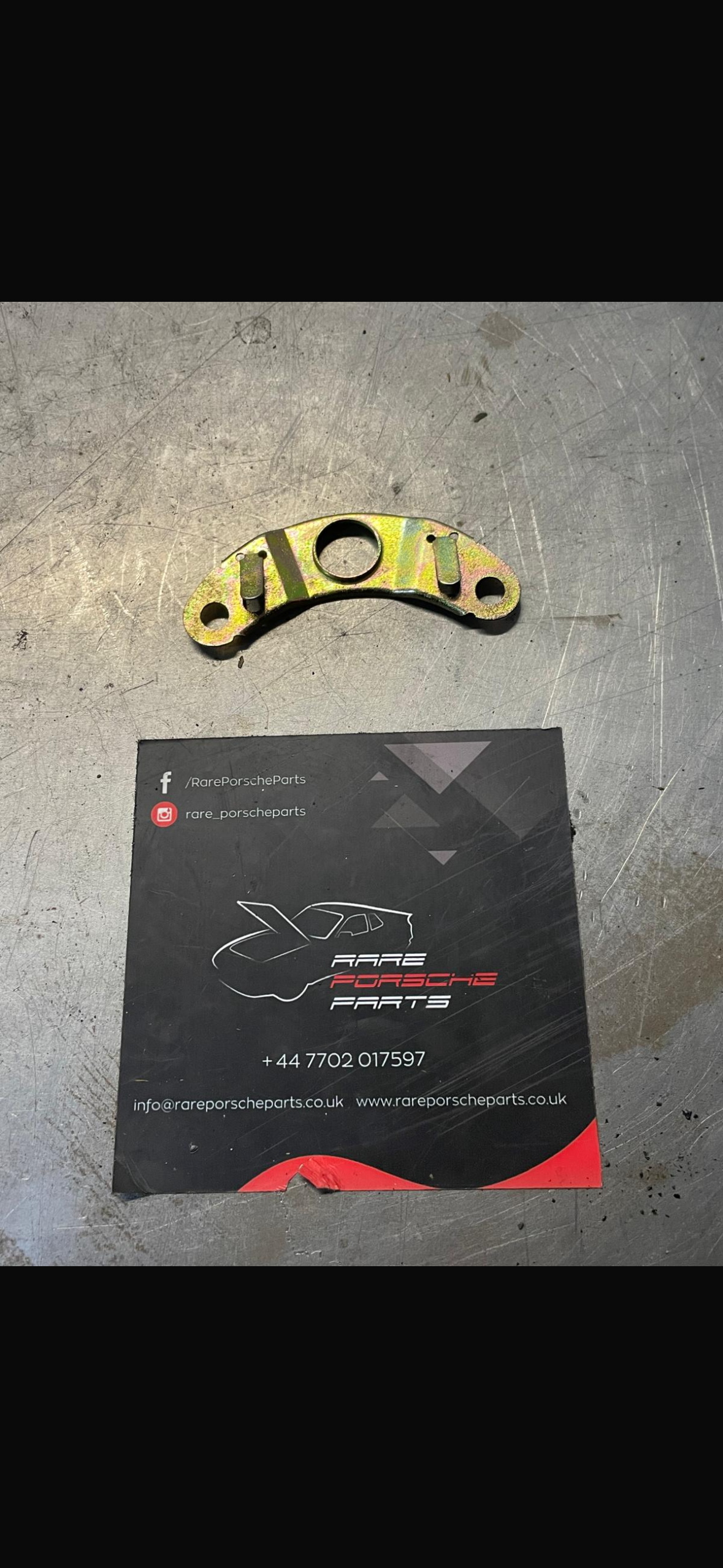 Porsche 928 cable guide plate, refurbished 92835282300