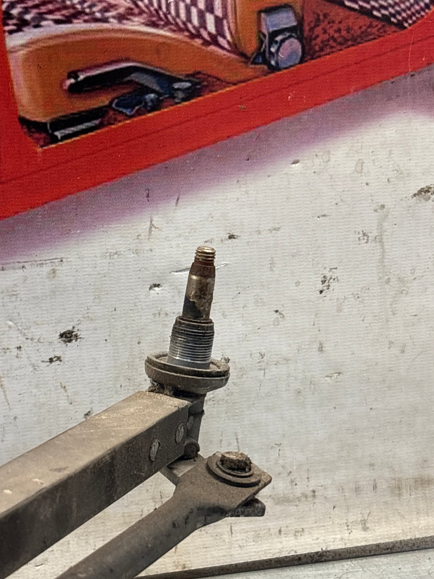 Porsche 928 78-82 windscreen wiper frame, mechanism for LHD cars 92862822100, used