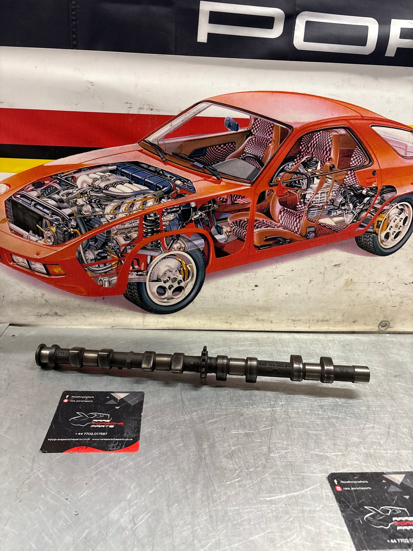Porsche 928 S3 M28.45/46 engine Camshaft, intake side, cylinder 5-8, used 9281052923R / 92810529208
