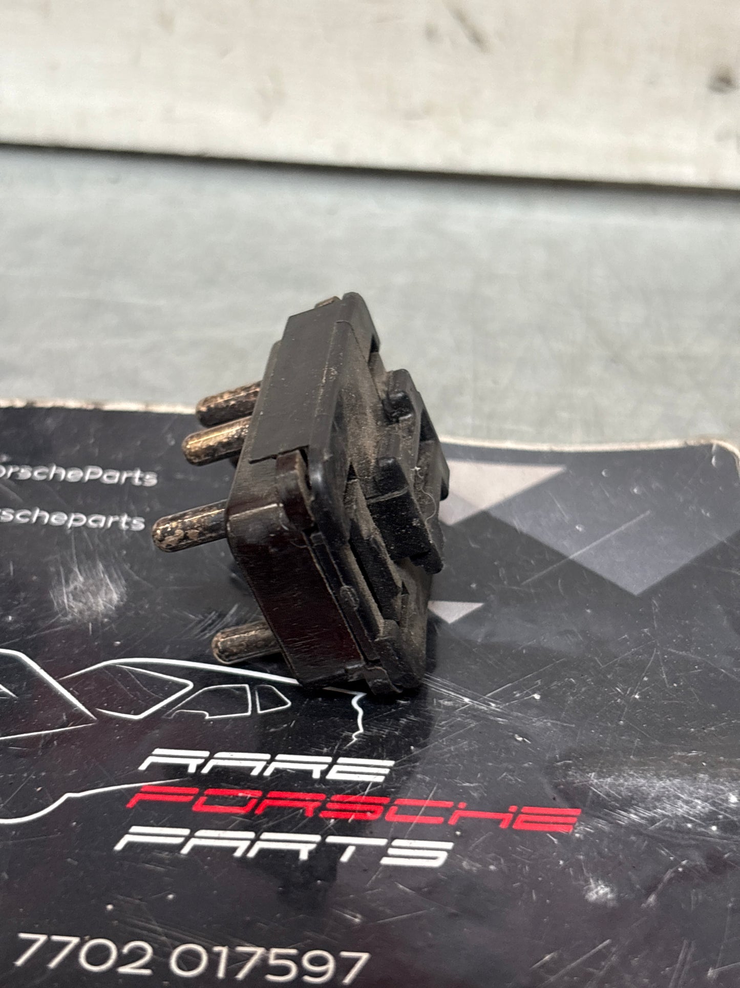 Porsche 928 GTS coding plug, used 92860743900