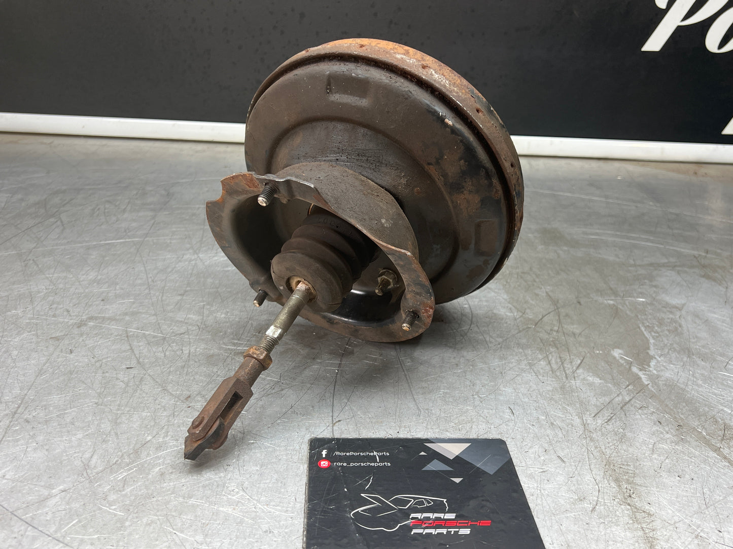 Porsche 944 brake booster, used 94435502500
