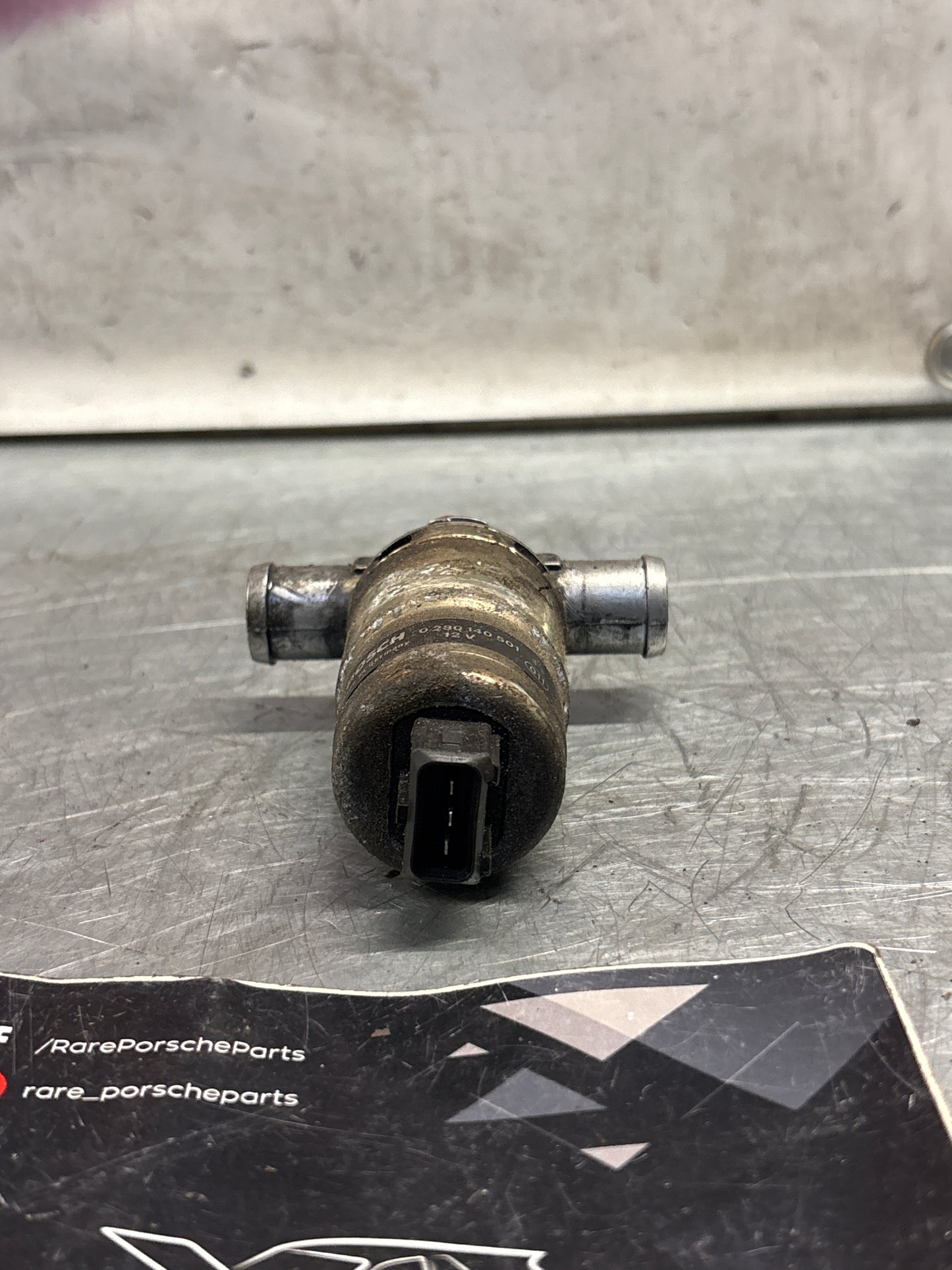 Porsche 924/944 idle air control valve, used 0280140501