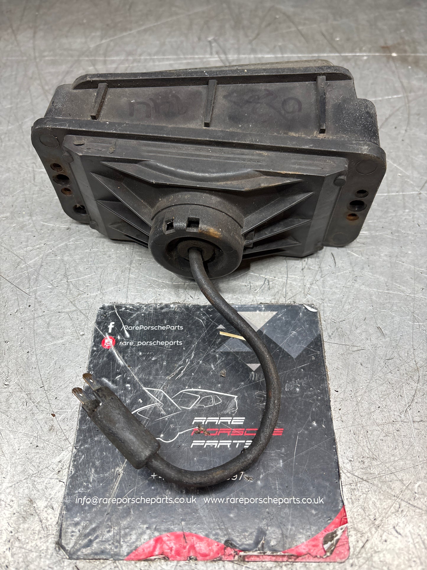 Porsche 944 Right foglight, 94463190200