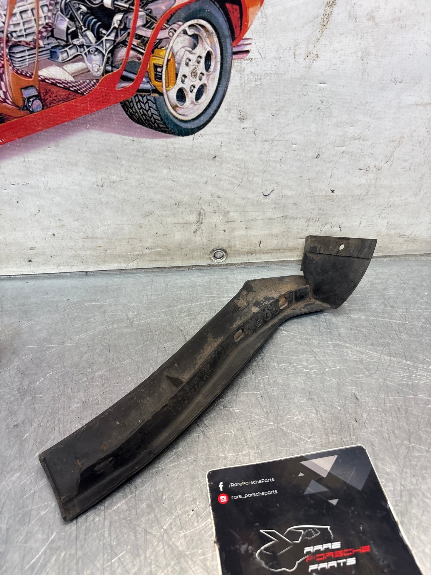Porsche 944 Turbo/S2 front left sill cover 95155919300