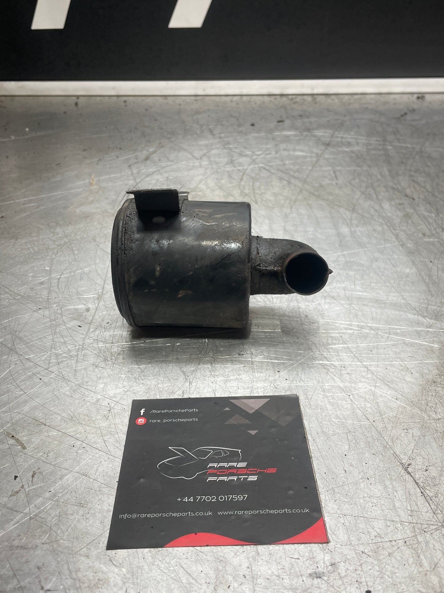 Porsche 928 Smog Pump Luftfiltergehäuse, gebraucht 92811314500