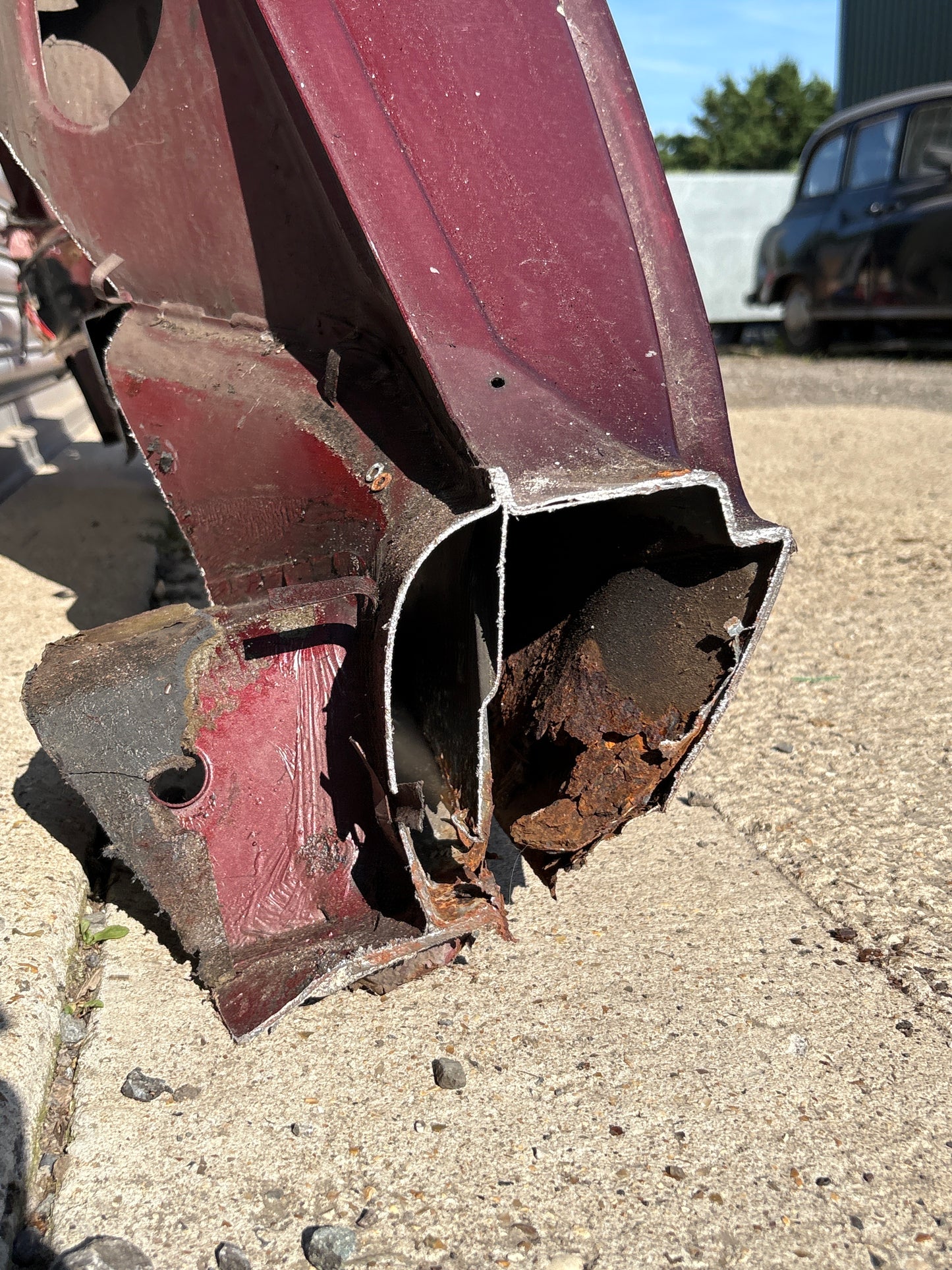 Porsche 928 rear left fender, 92850306219