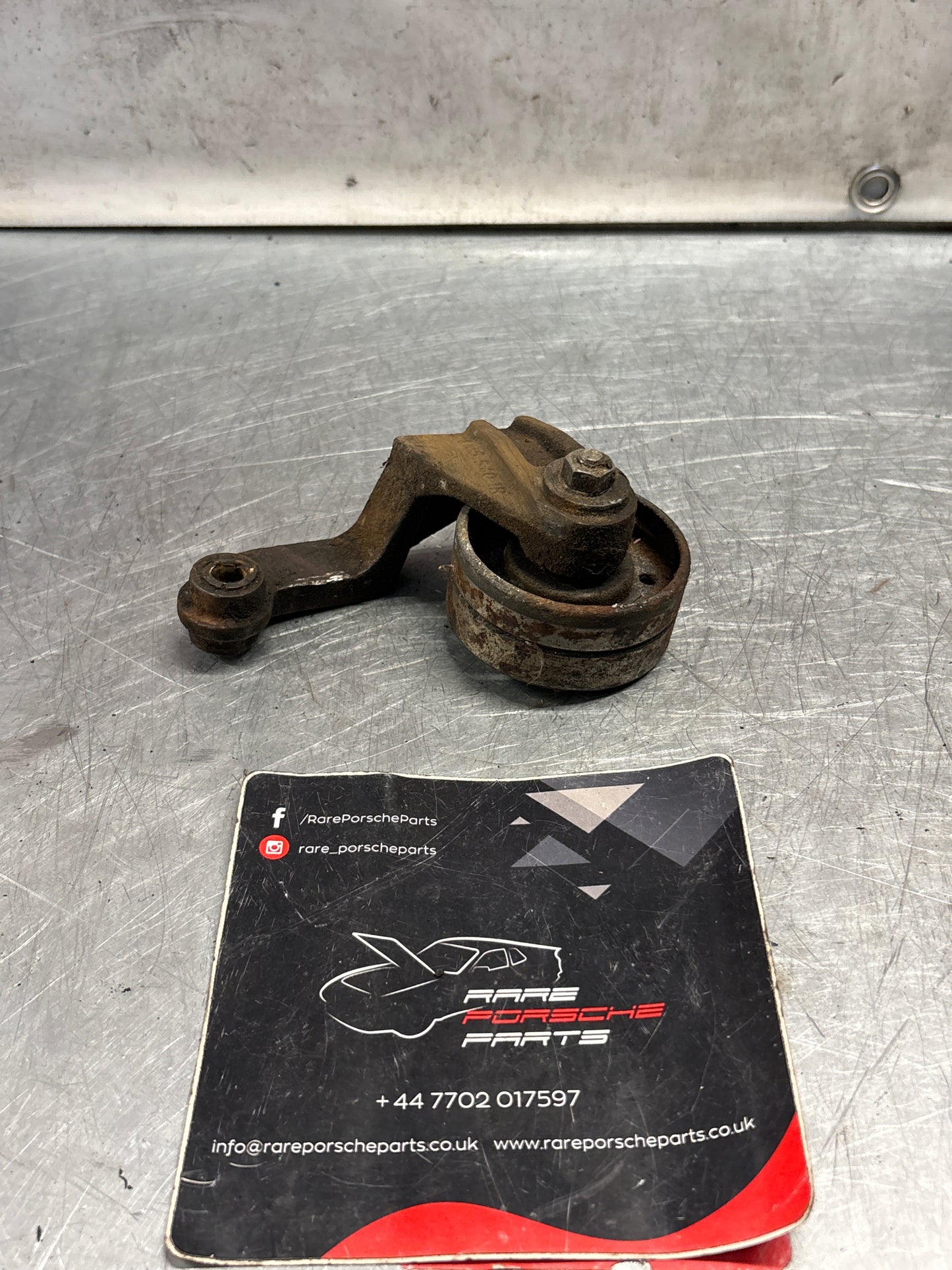 Porsche 928 belt tensioner, used 9281055401R / 92810554001