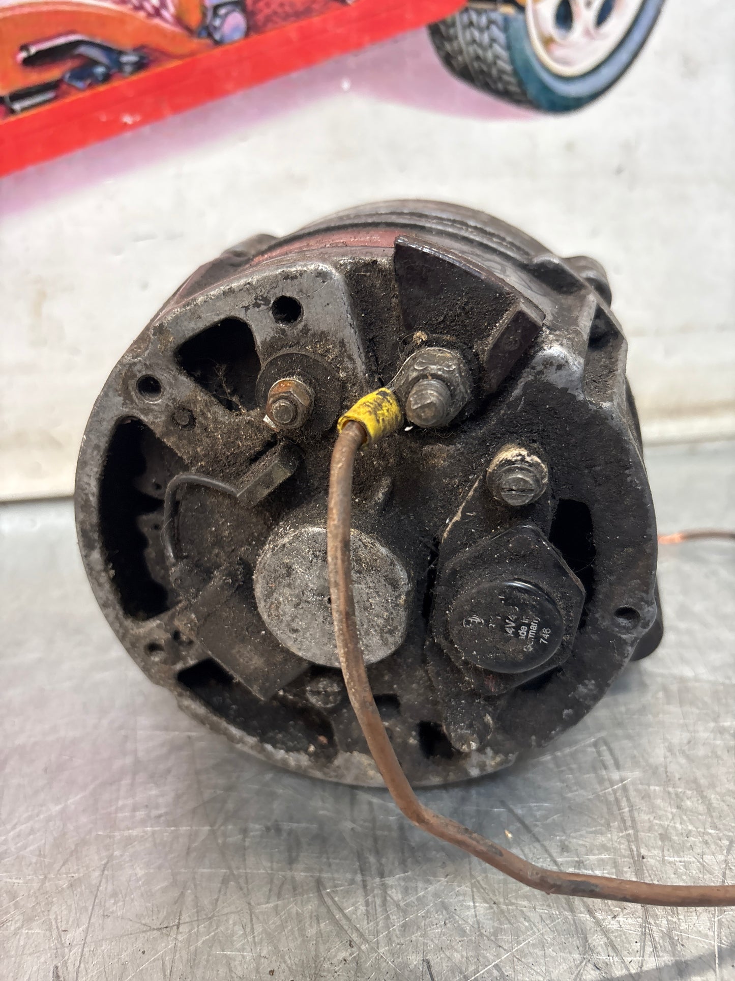 Porsche 924 924 Turbo alternator 0120469551, 035903015M, used