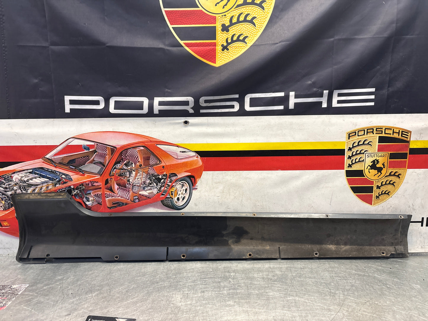 Porsche 928 S4 left sill cover, used 92855908502