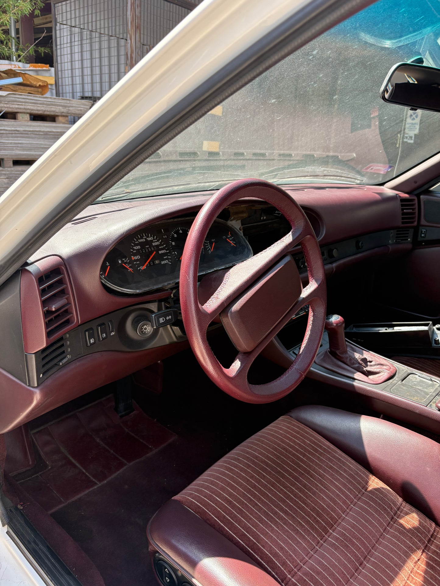 Porsche 944 Turbo/S2 complete Burgundy Interior with Recaro Sport seats, LHD