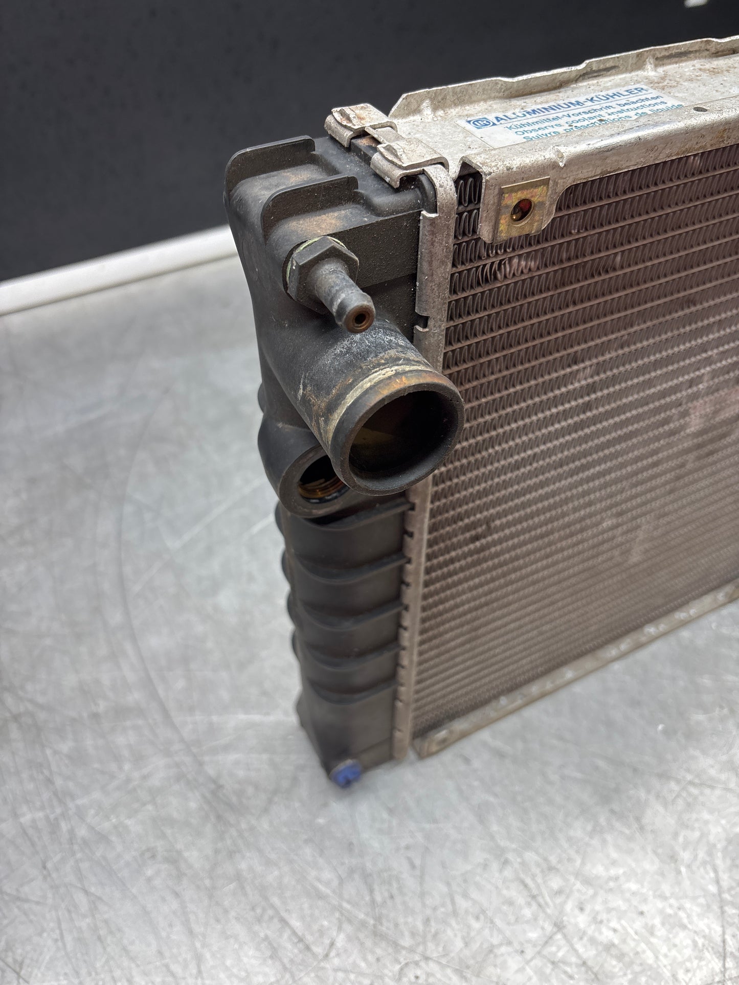 Porsche 924S 944 2.5 N/A Manual radiator, 94410603103 used
