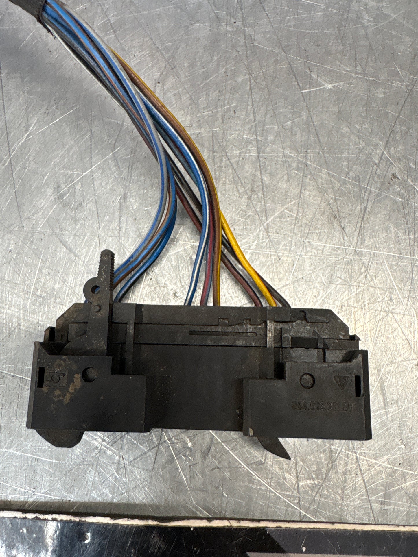 Porsche 944 cable harness connector, for spares or repair 94461231100