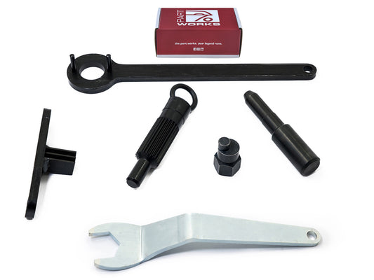 Tool kit for Porsche 944 to -7/85 engine/axle/clutch.
