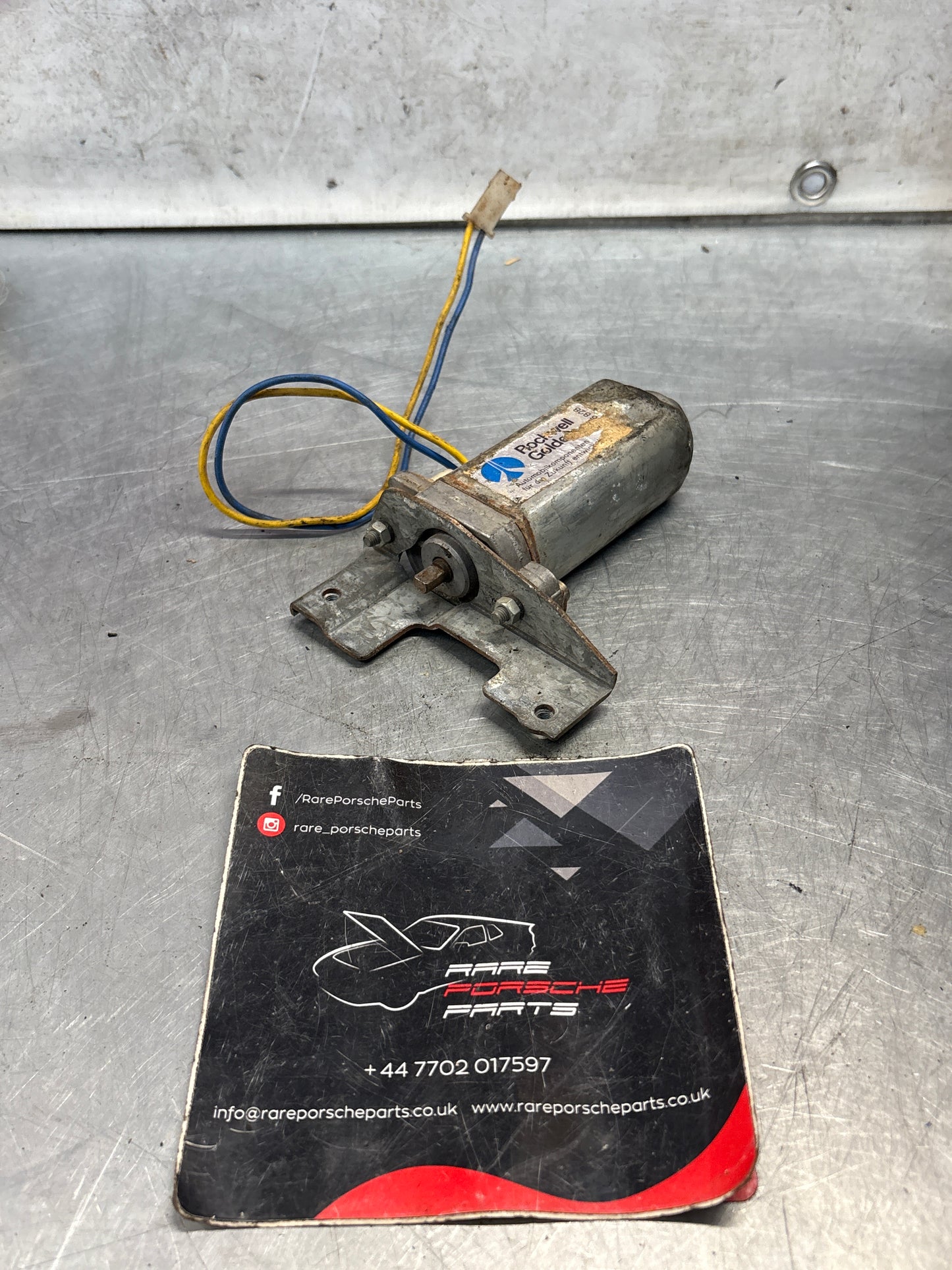 Porsche 911 964 993 targa roof, sunroof motor 91162401603 used