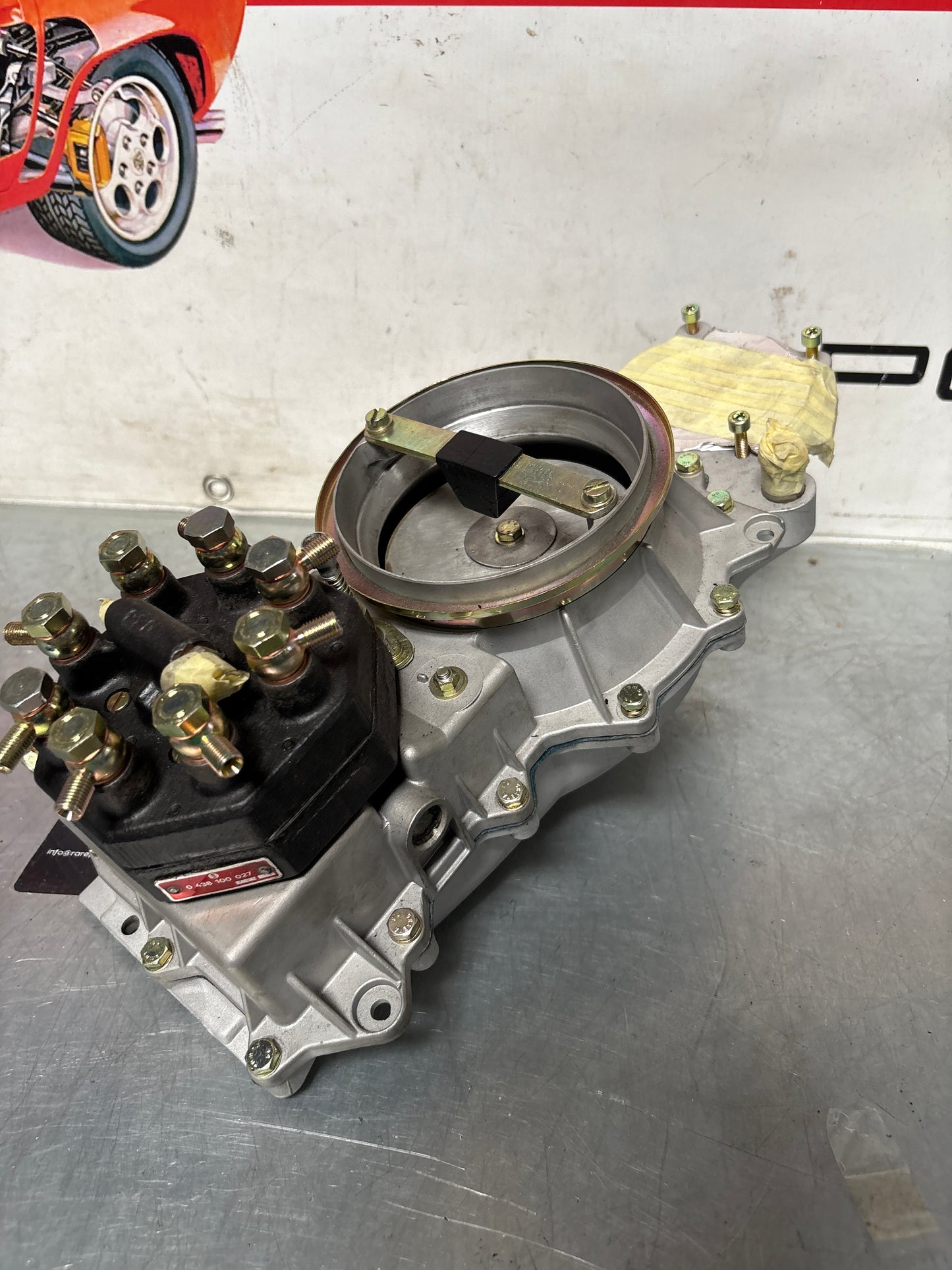 Porsche 928 fuel metering head with air flow meter, 0438100027 / 0438120049 / 92811019303 refurbished