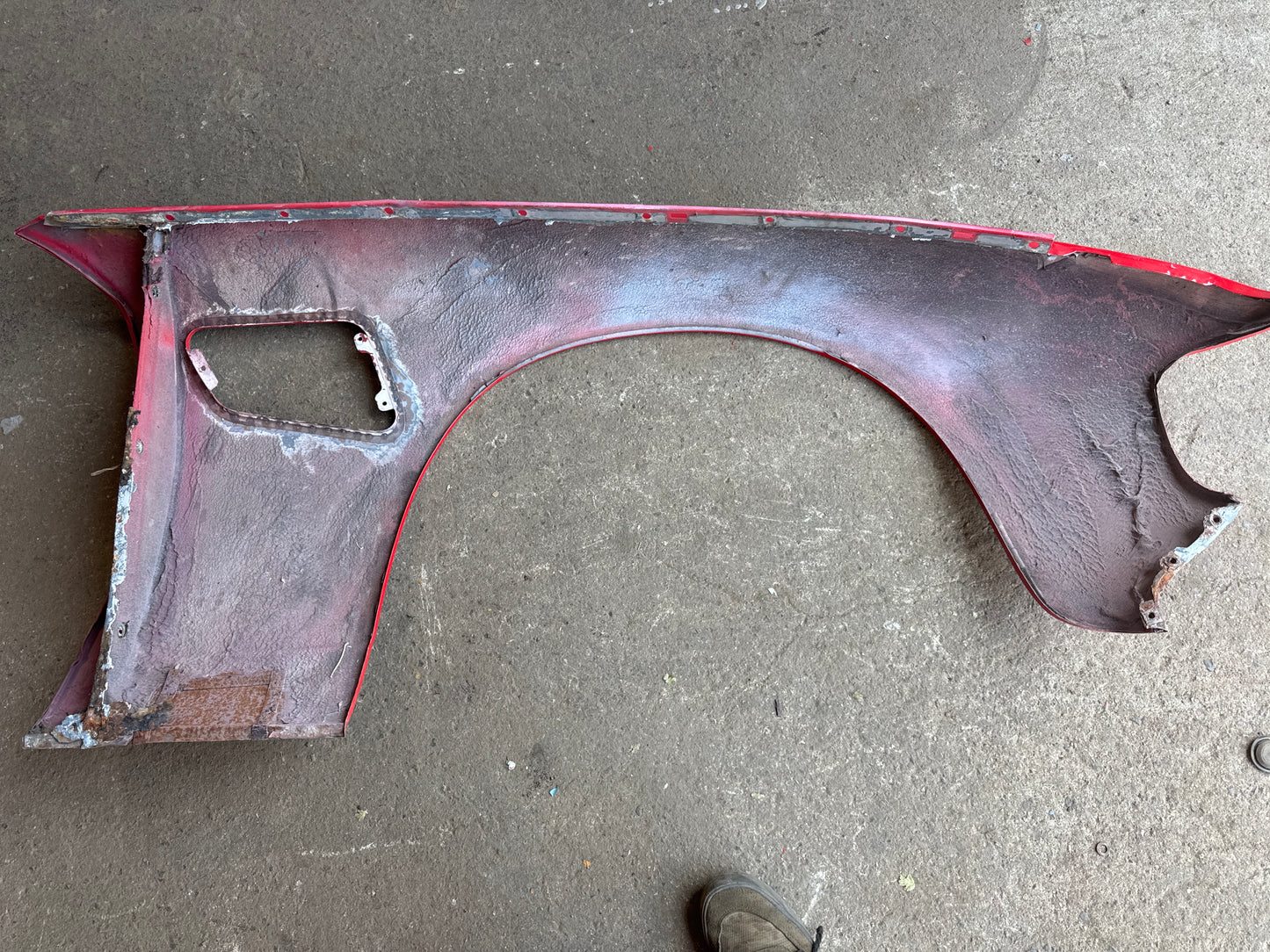 Porsche 924 modified front wings, good condition, solid. Pair, used.