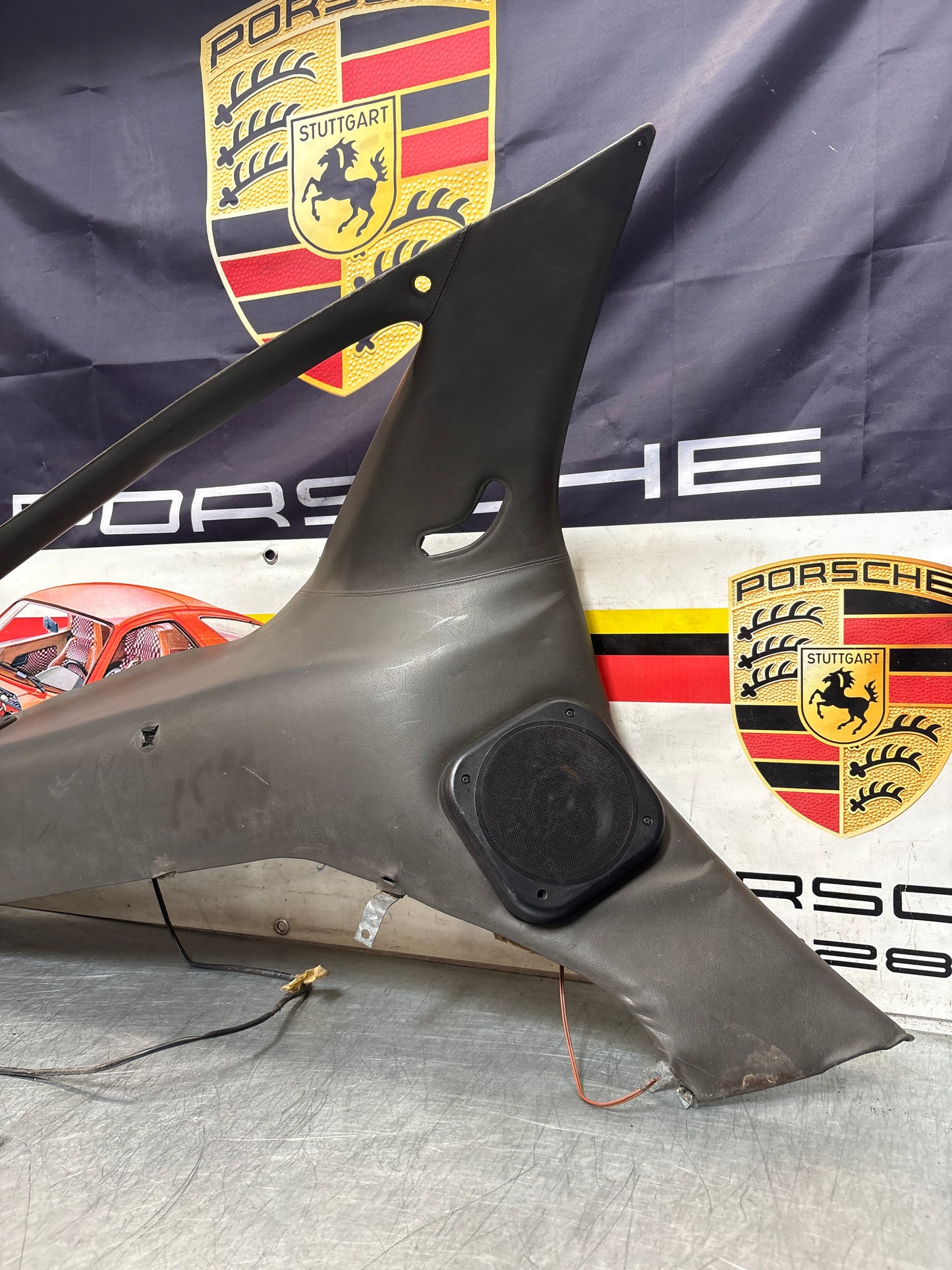 Porsche 928 left side lower side trim panel, grey used 92855502157