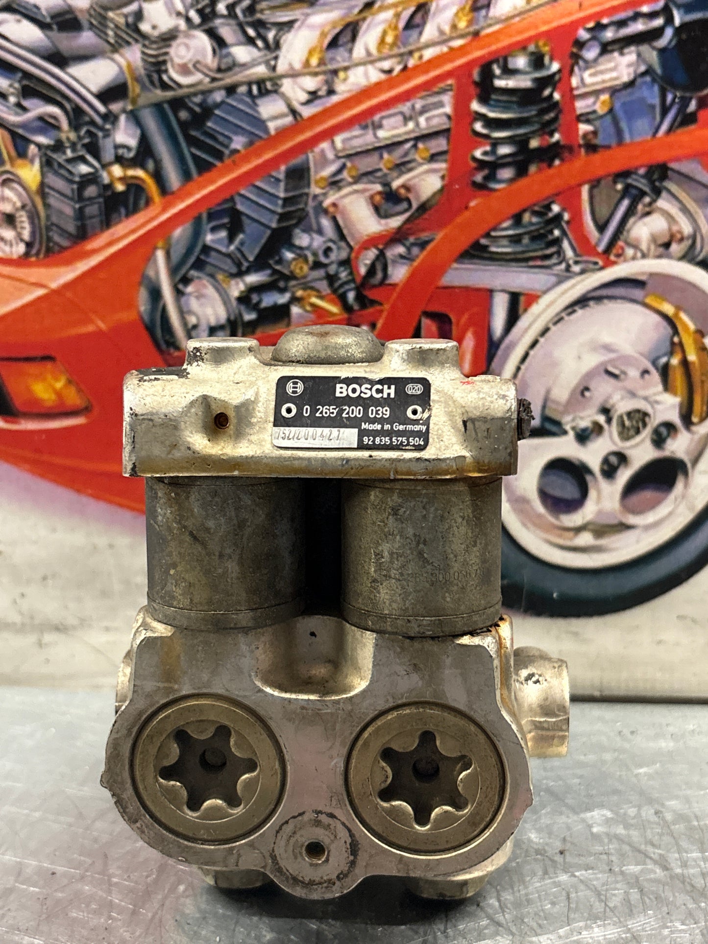 Porsche 928 S4 Bosch ABS pump, used 0265200039 / 92835575504