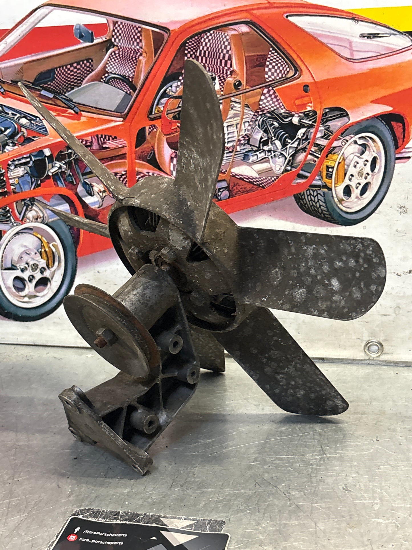 Porsche 928 Engine cooling viscous fan with bracket used 92810613701, 9281061101R