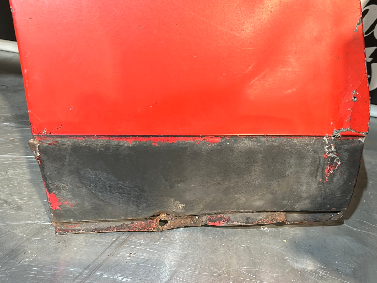 Porsche 924 left front wing, in need of repair used