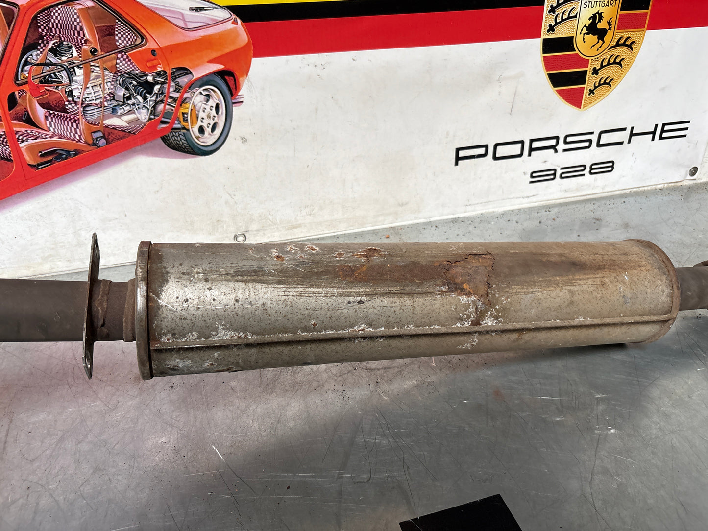 Porsche 944 exhaust middle section, used 94411108201 / 94411108300