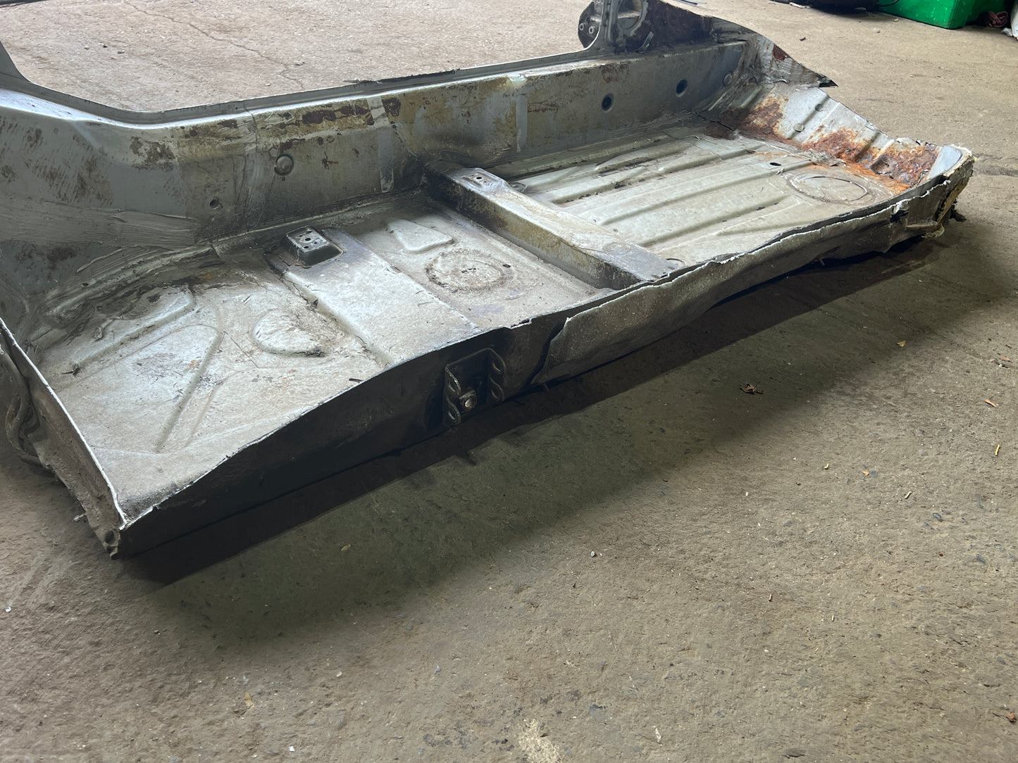 Porsche 924 Turbo RHD left floor pan section with sill 94450150100